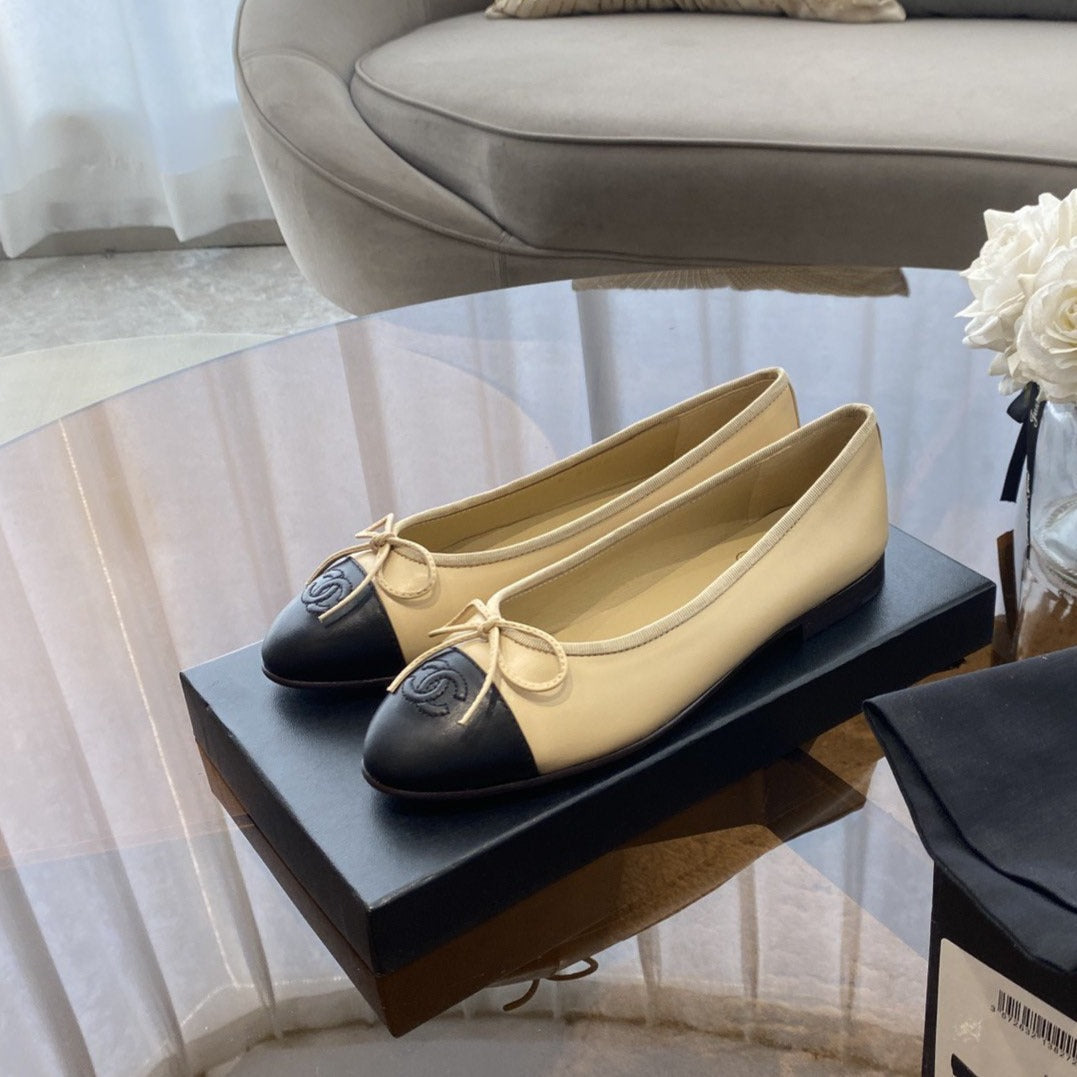 zCHANE.L Ballet Flats Beige Black Lambskin