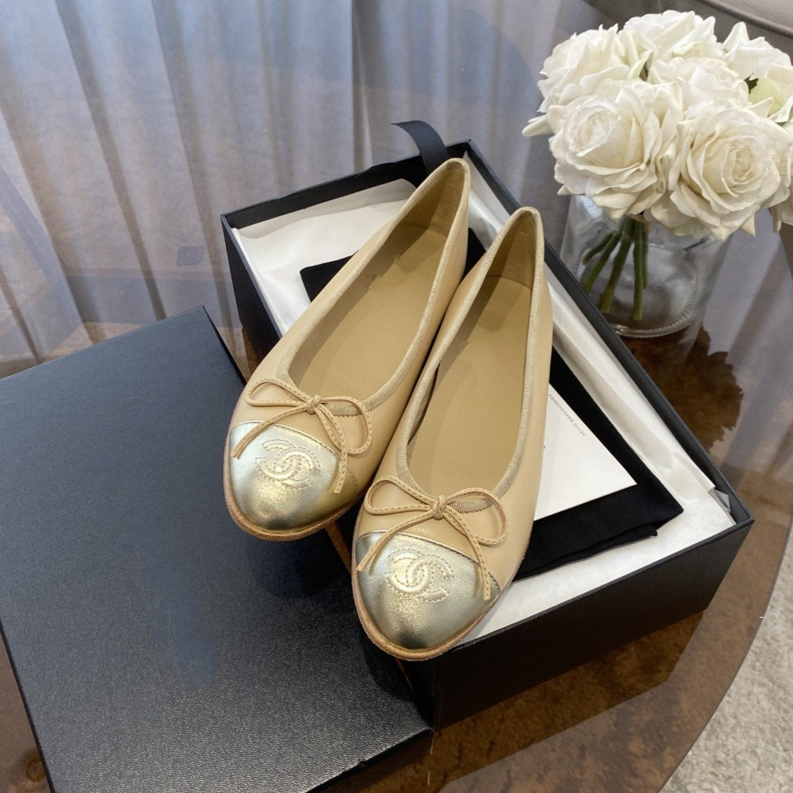 zCHANE.L Ballet Flats Beige Silver Lambskin Canvas
