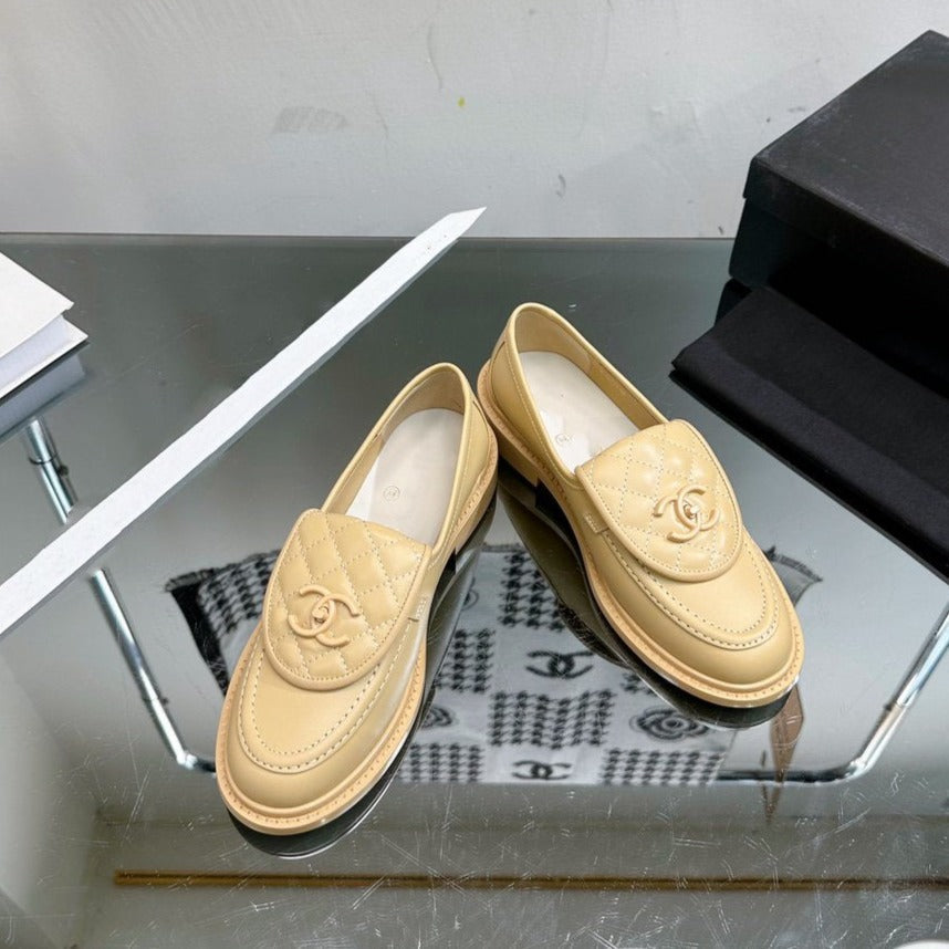zCHANE.L Moccasins Beige Quilted Calfskin