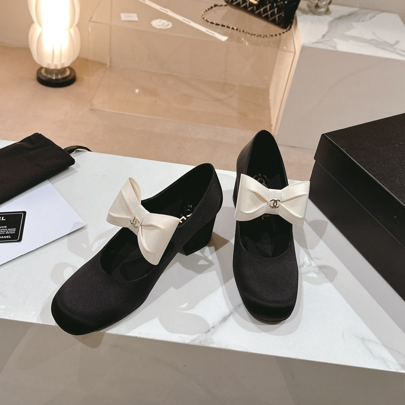 zCHANE.L Mary Janes 60 Black Patent Calfskin Silk White Bow