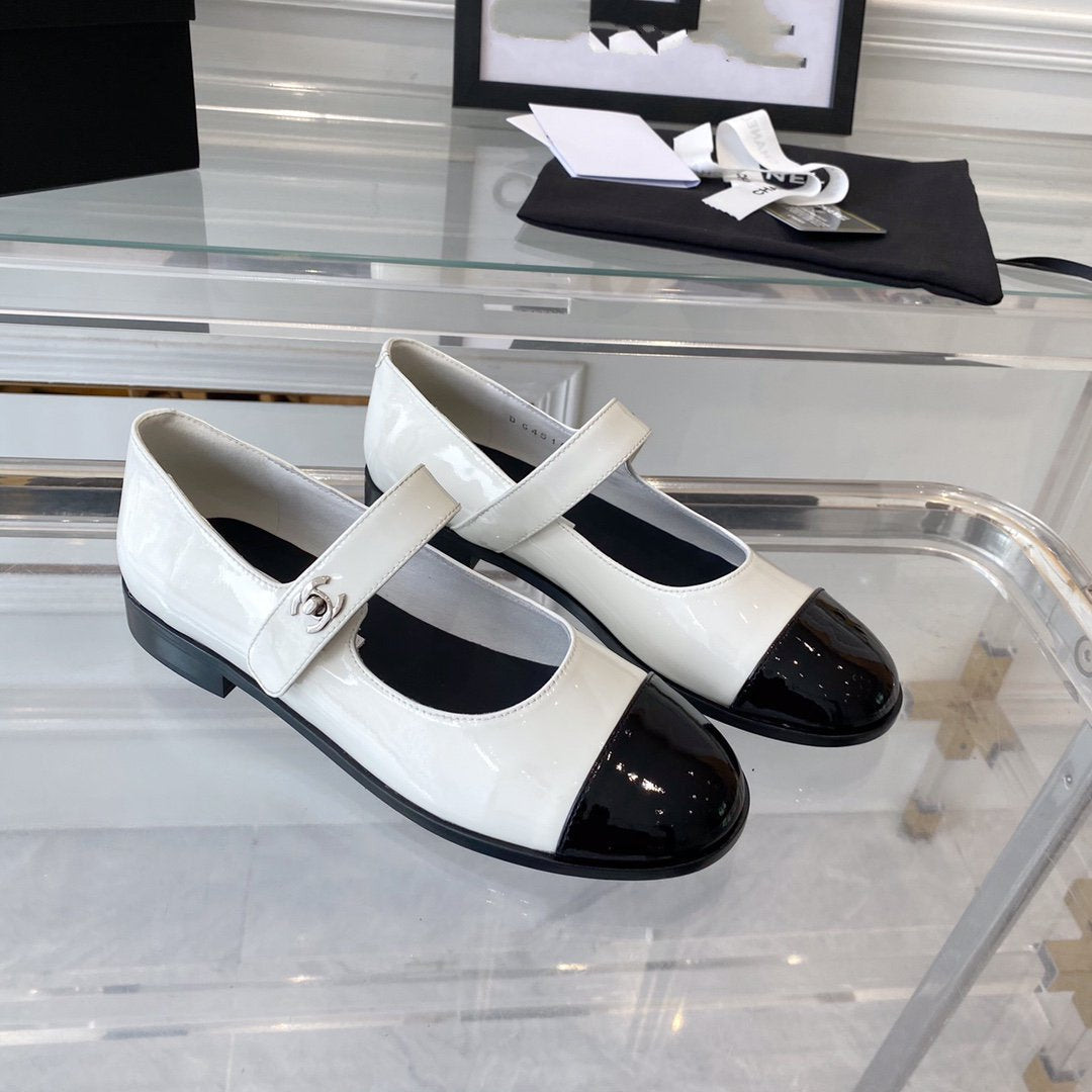 zCHANE.L Mary Janes White Black Patent Calfskin