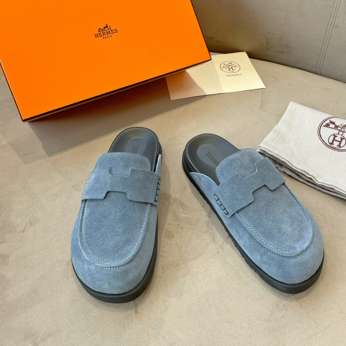 zHERME.S G0 Mule Sky Suede