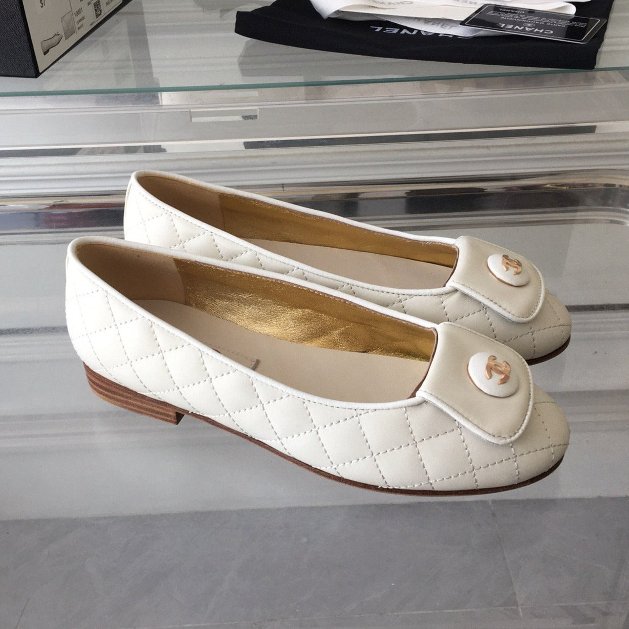 zCHANE.L Ballet Flat Quilted White Gold Cc Lock