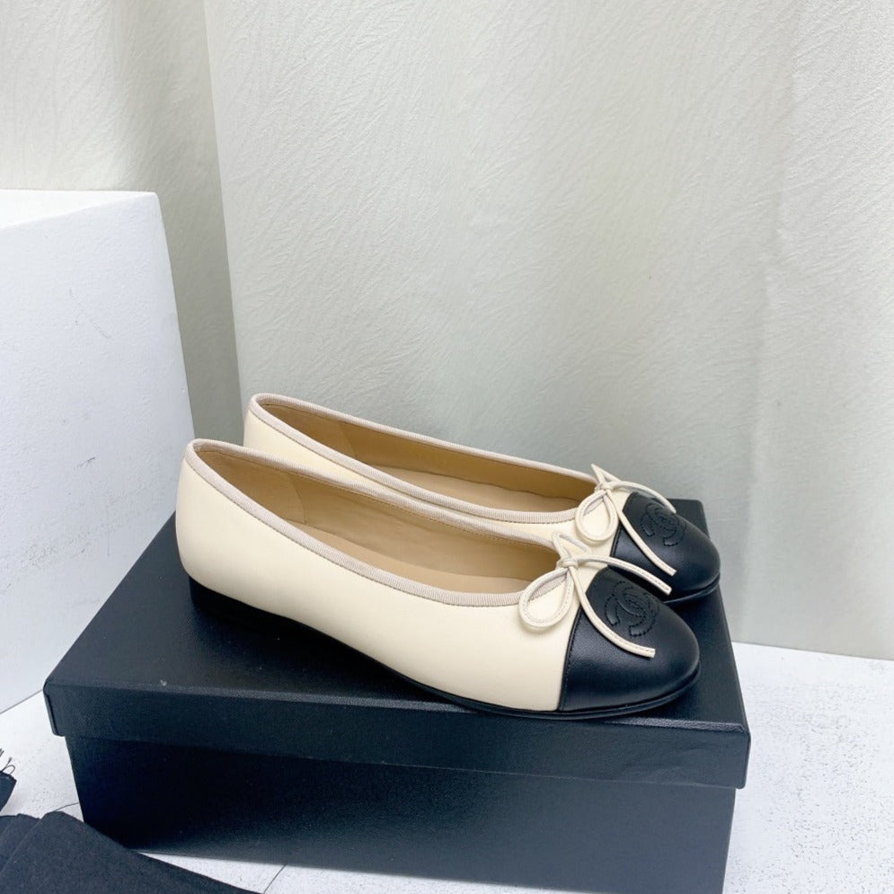 zCHANE.L Ballet Flat Light Beige Black Lambskin