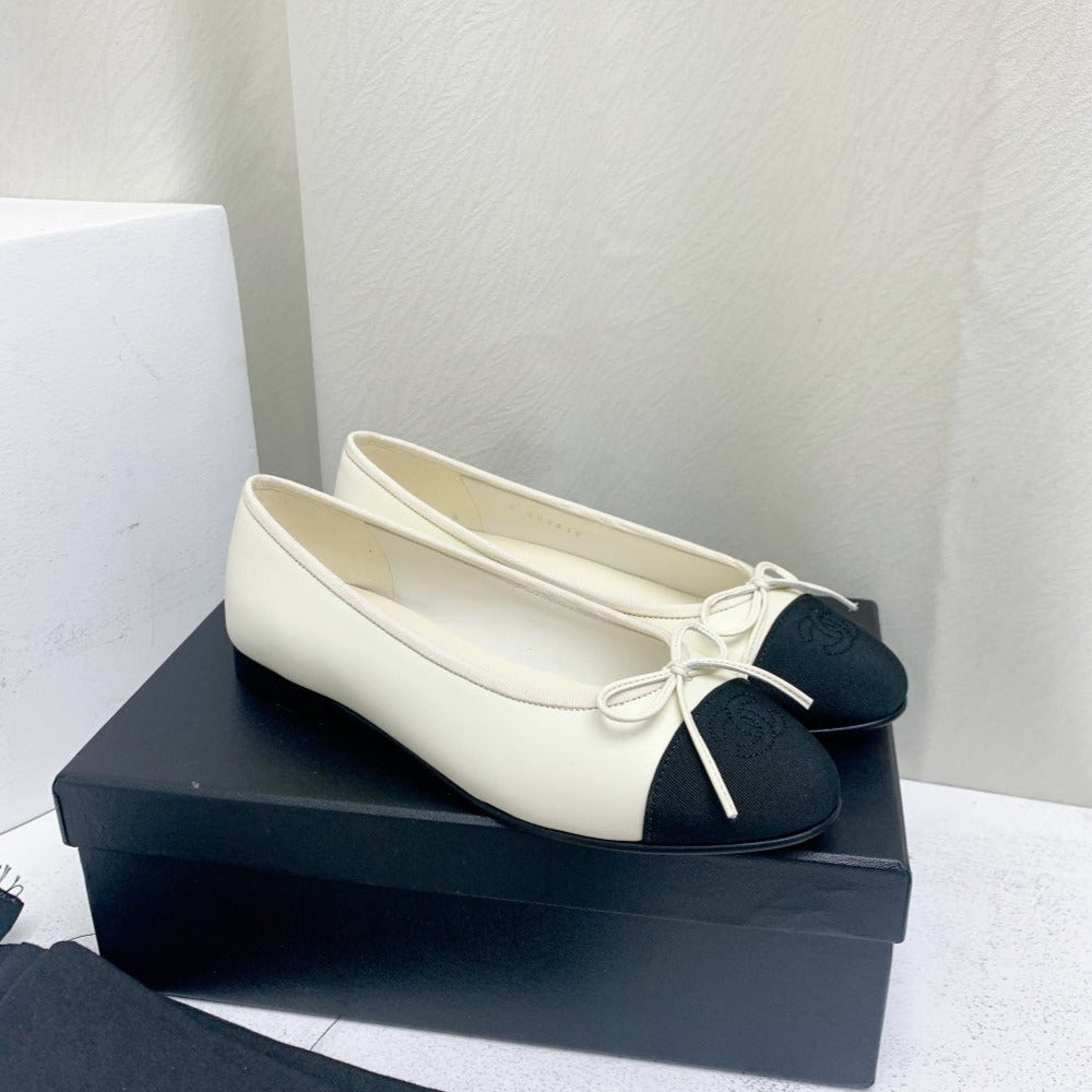 zCHANE.L Ballet Flat White Black Lambskin Grosgrain