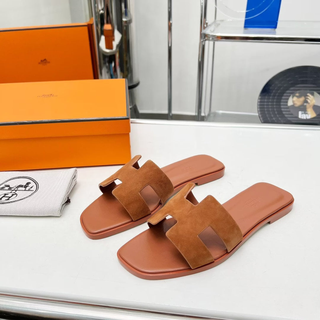 zHERME.S 0Ran Sandal Gold Suede Goatskin