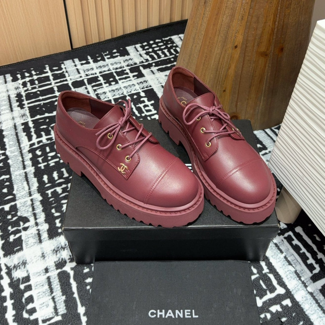 zCHANE.L Oxford Shoes In Burgundy Red Calfskin