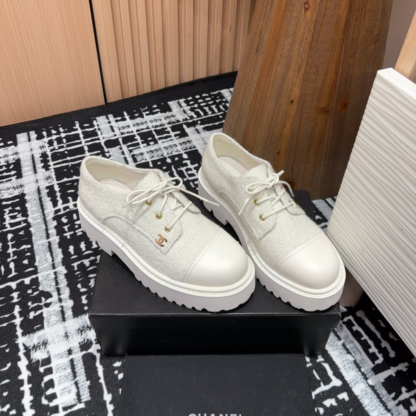 zCHANE.L Oxford Shoes In White Tweed And Calfskin