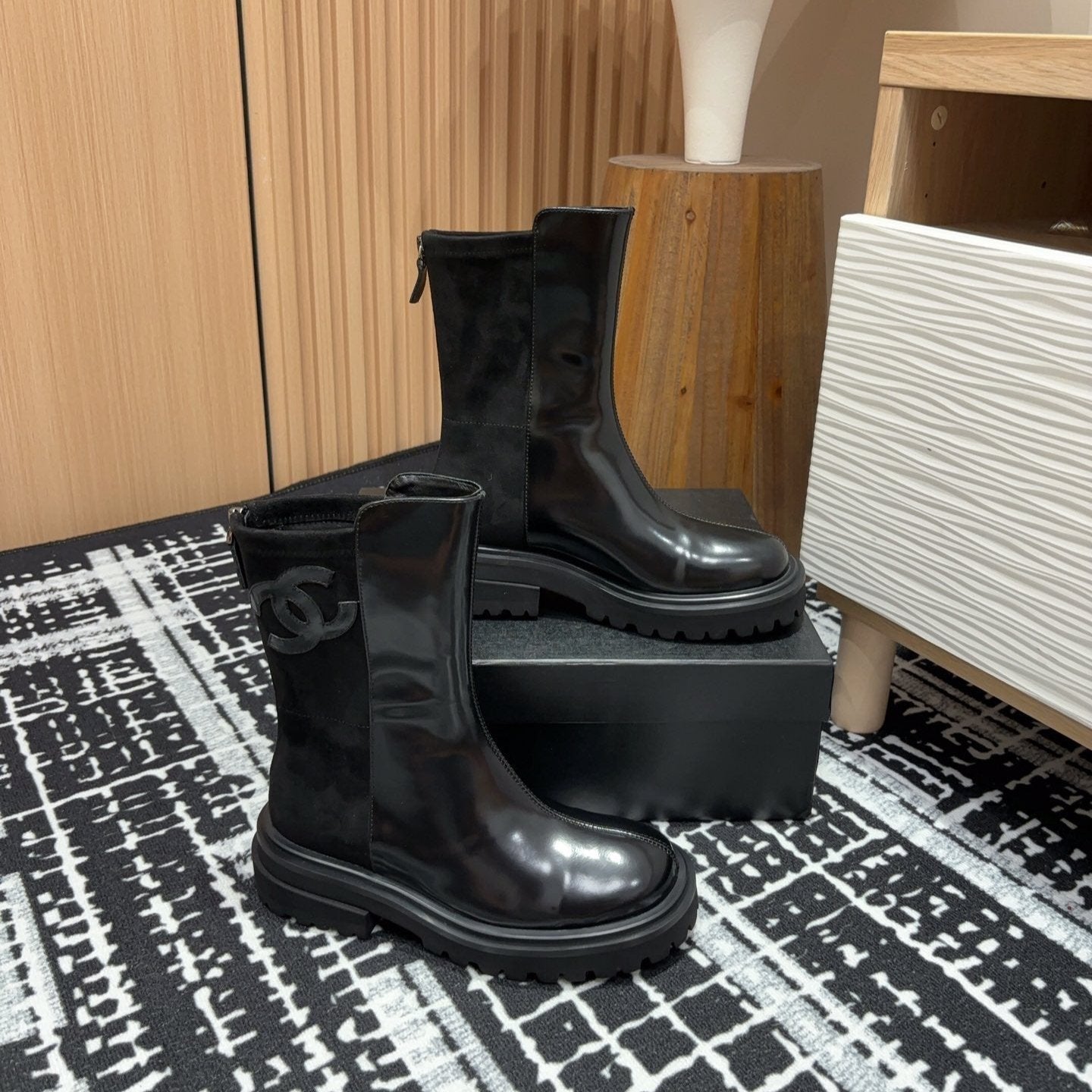 zCHANE.L Cc Short Boots 45Mm Glossy Black Calfskin And Suede