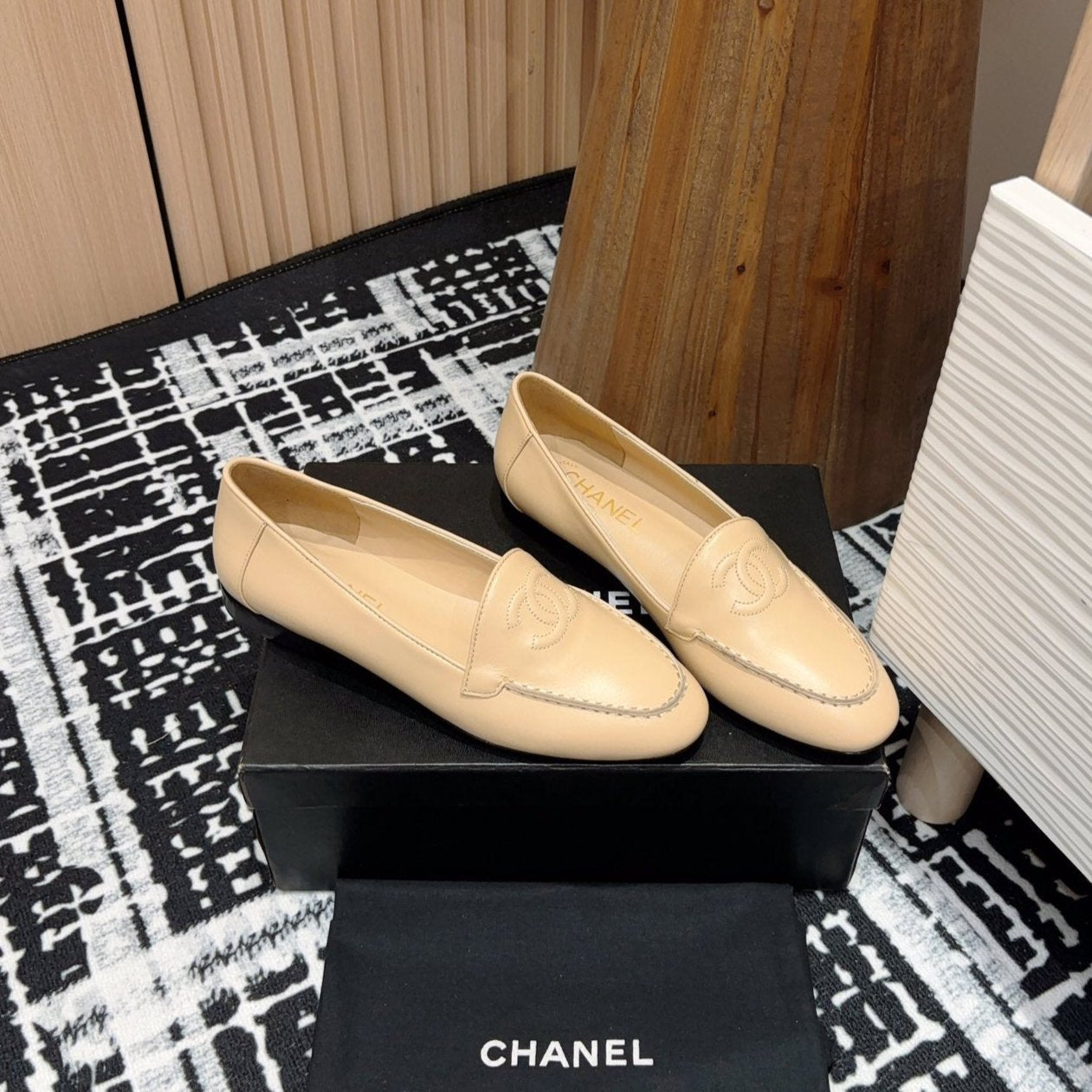 zCHANE.L Cc Moccasins Beige Lambskin