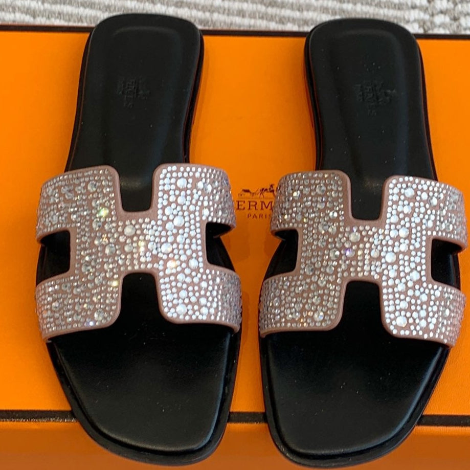 zHERME.S Oran Rhinestone Sandals Nude Suede Goatskin 291393