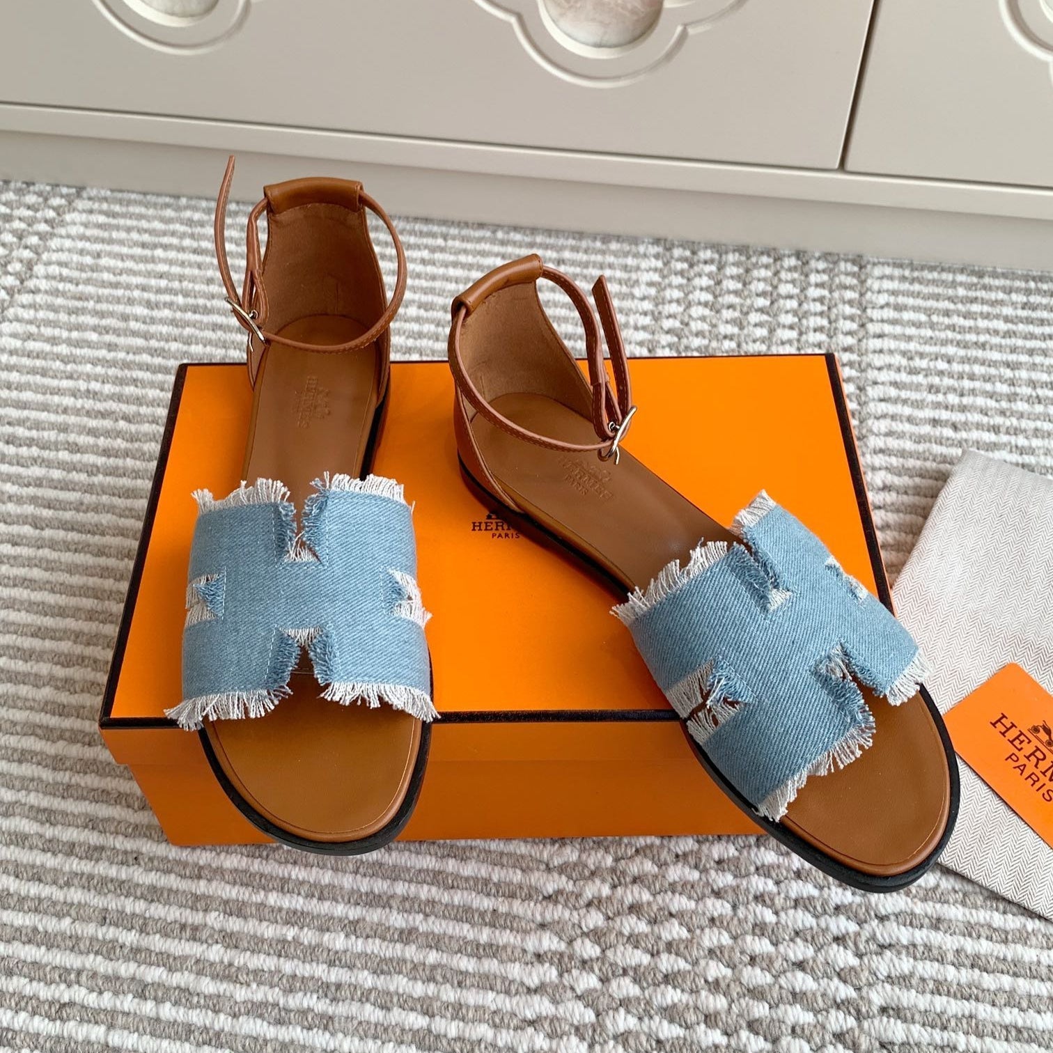 zHERME.S 25 Santorini Light Blue Denim Gold Calfskin