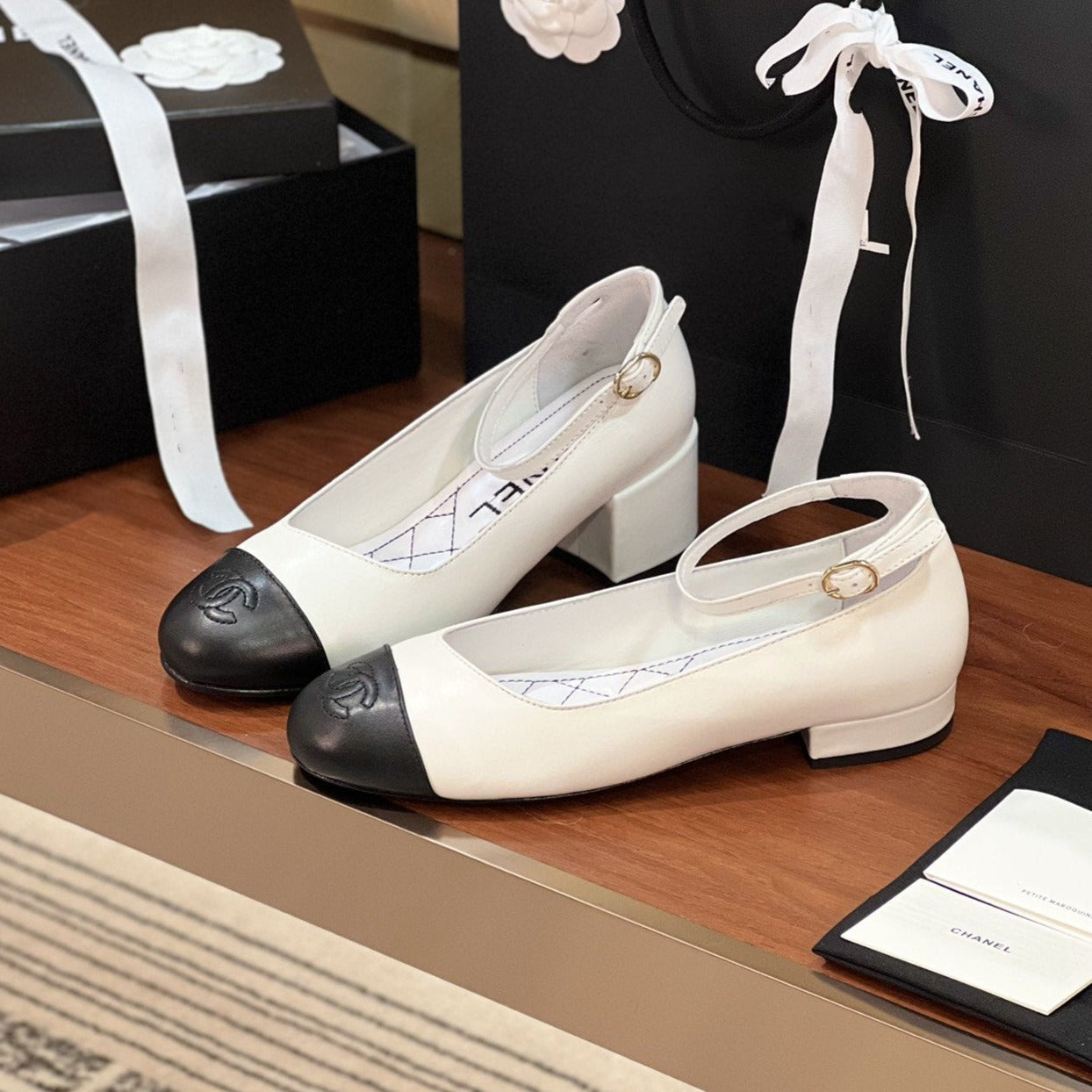 zCHANE.L Slingbacks White Black Lambskin