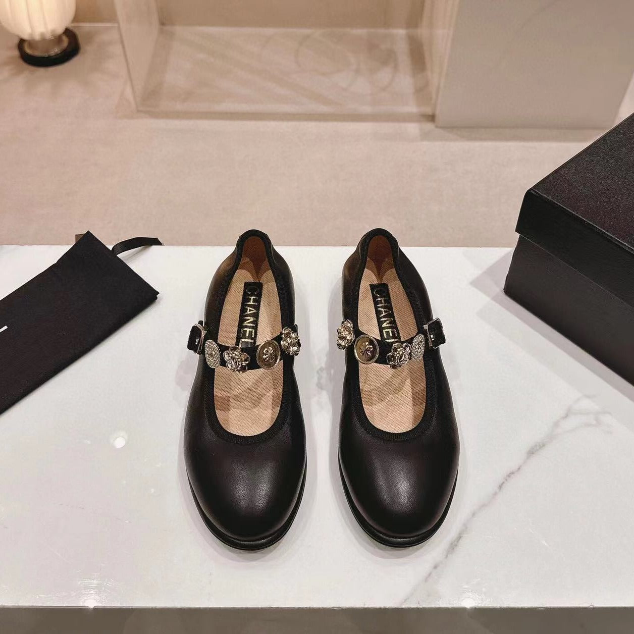 zCHANE.L Mary Jane Black Lambskin 24