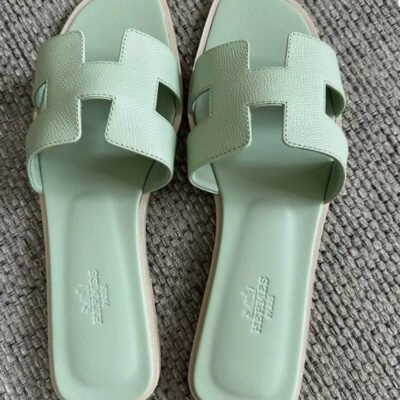 zHERME.S Hermès Oran Sandal Light Green