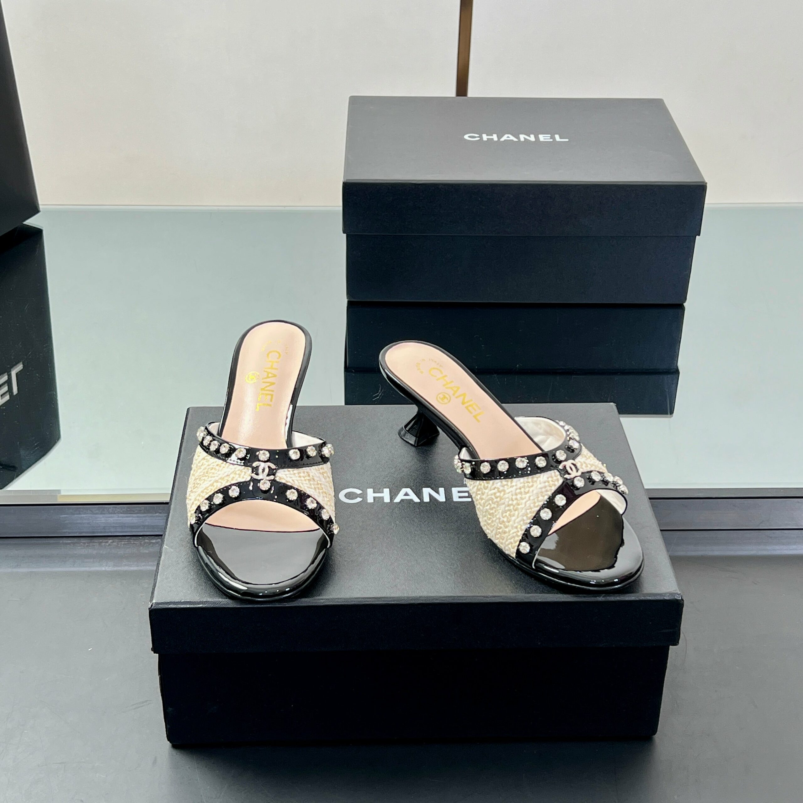 zCHANE.L 25 Mules Black Sheepskin 362452