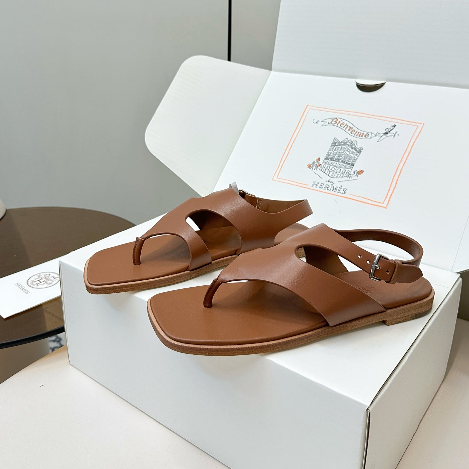 zHERME.S Karen Sandals Brown Calfskin 369790