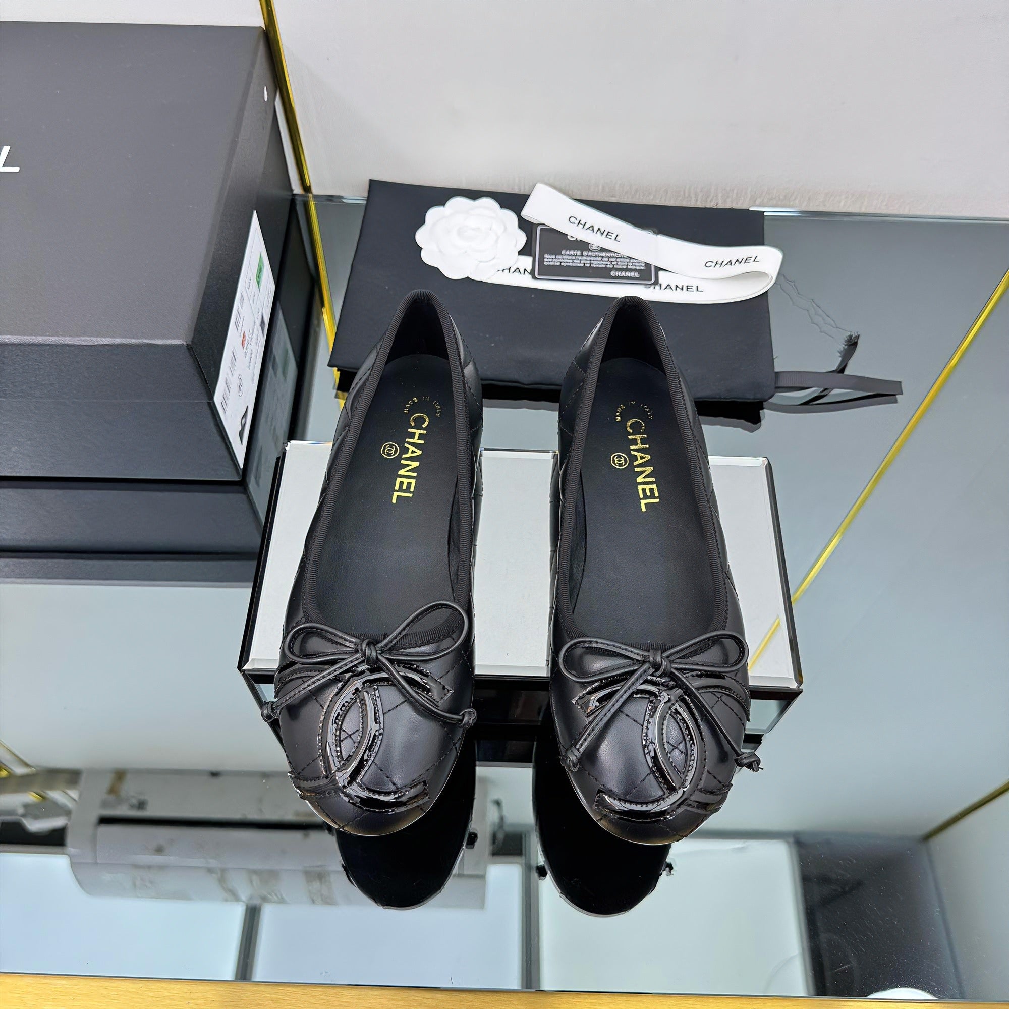zCHANE.L Loafers Black Sheepskin Mix Bow 297795