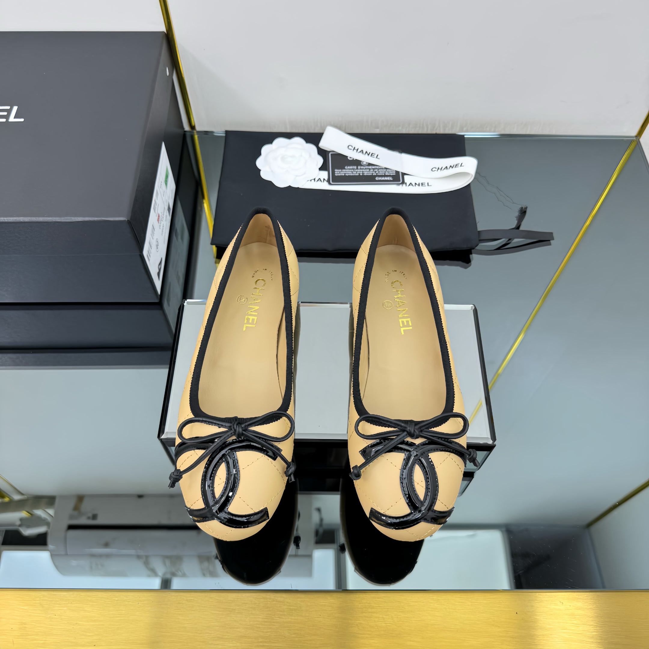 zCHANE.L Loafers Beige Sheepskin Mix Bow 297796