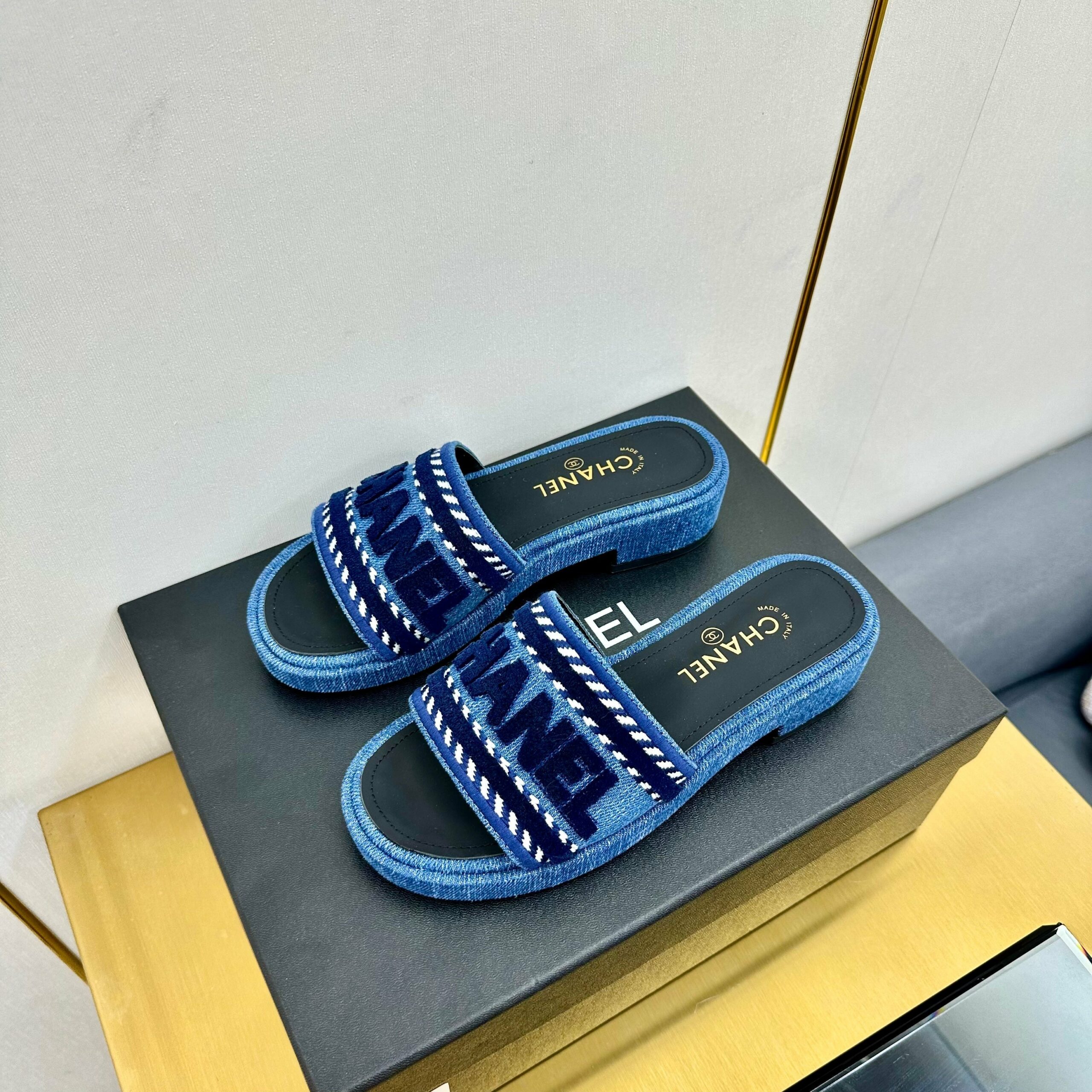 zCHANE.L CC25 Denim Slippers Blue Sheepskin 297656