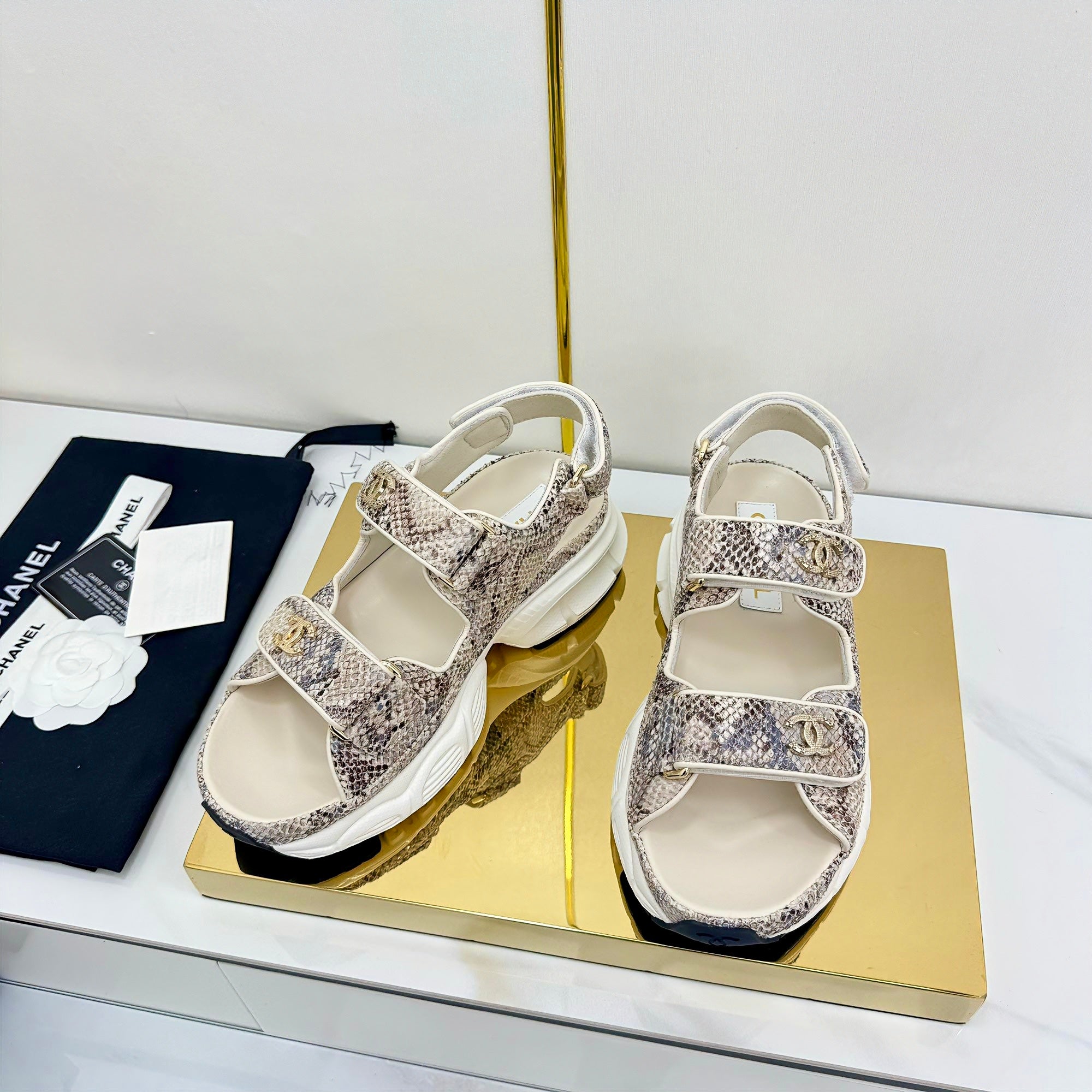 zCHANE.L 25 Sandals Mutilcolor Pearlescent Sheepskin 312942