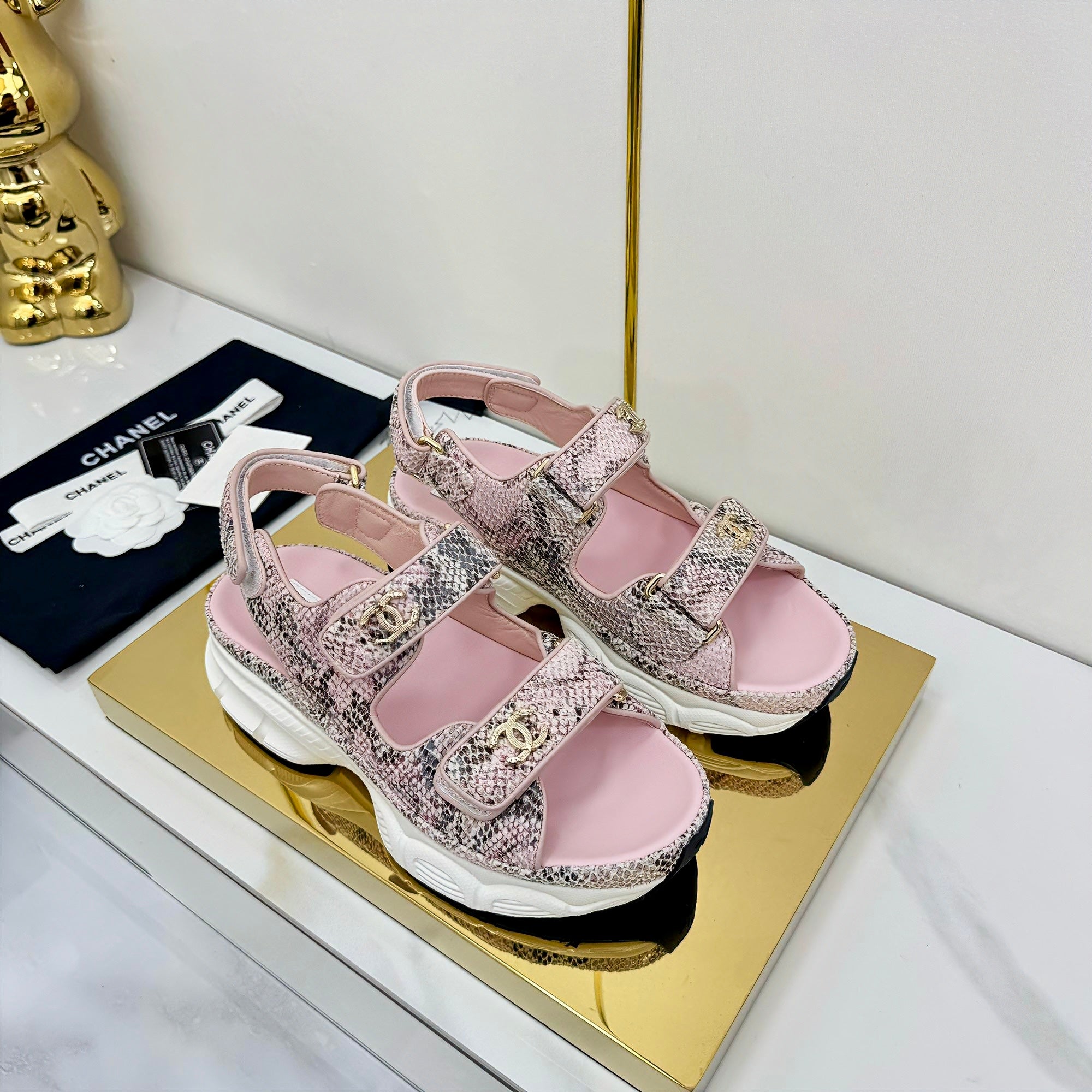 zCHANE.L 25 Sandals Pink Pearlescent Sheepskin 312943