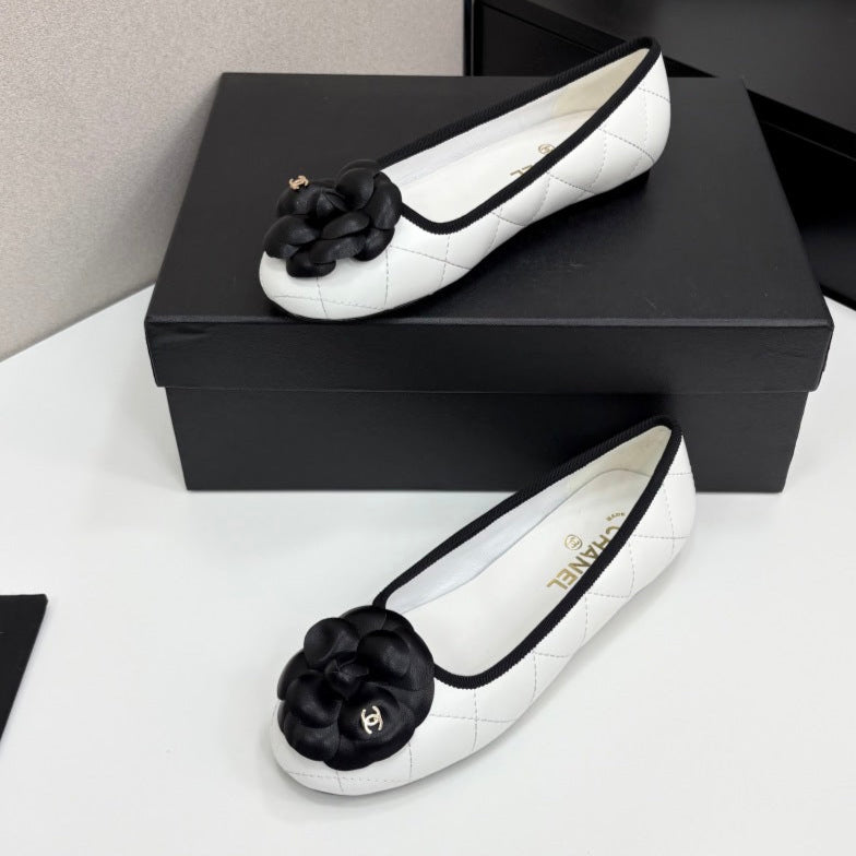 zCHANE.L 25 Ballet Flat Flower White Quilted Calfskin