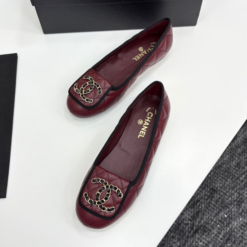 zCHANE.L 25 Ballet Flat Large Logo Burgundy Quilted Calfskin