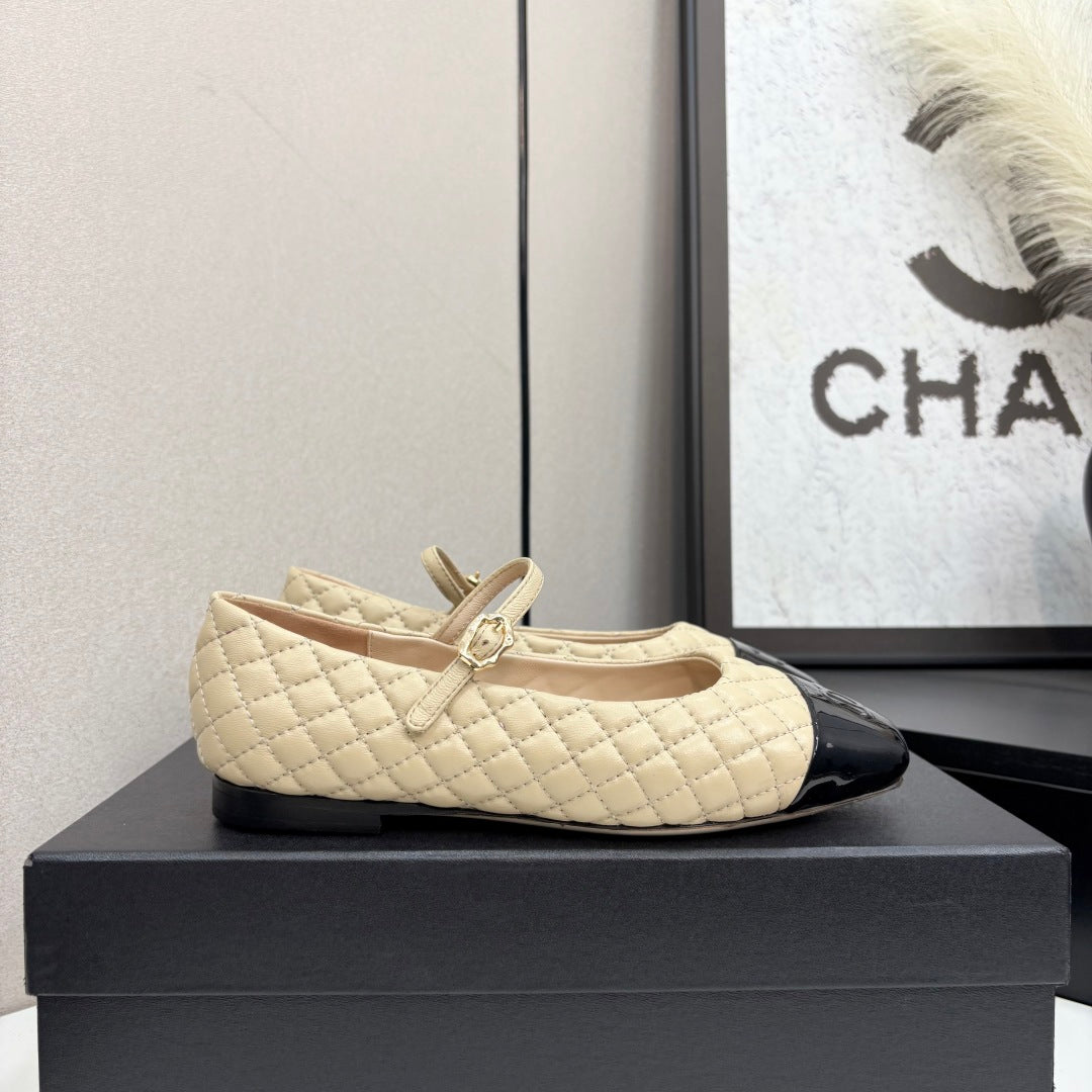 zCHANE.L 25 Cap-Toe Quilted Mary Janes Beige Sheepskin 352461