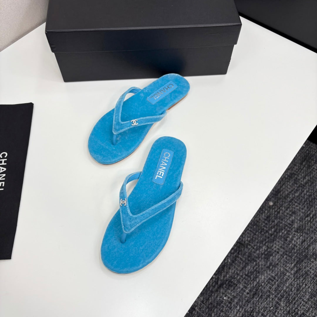 zCHANE.L Crystal Logo Thong Sandal Sky Blue Velvet 352479