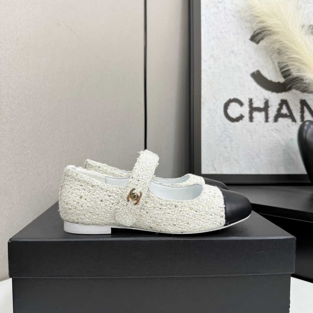 zCHANE.L 25 Mary Janes White Tweed And Black Cowhide 352506