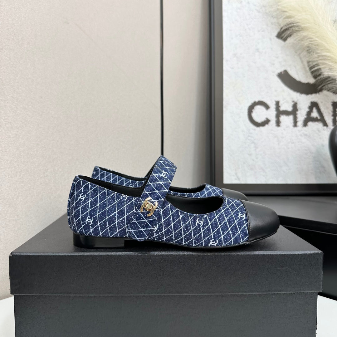zCHANE.L 25 Mary Janes Navy Blue Fabric And Black Cowhide 352508