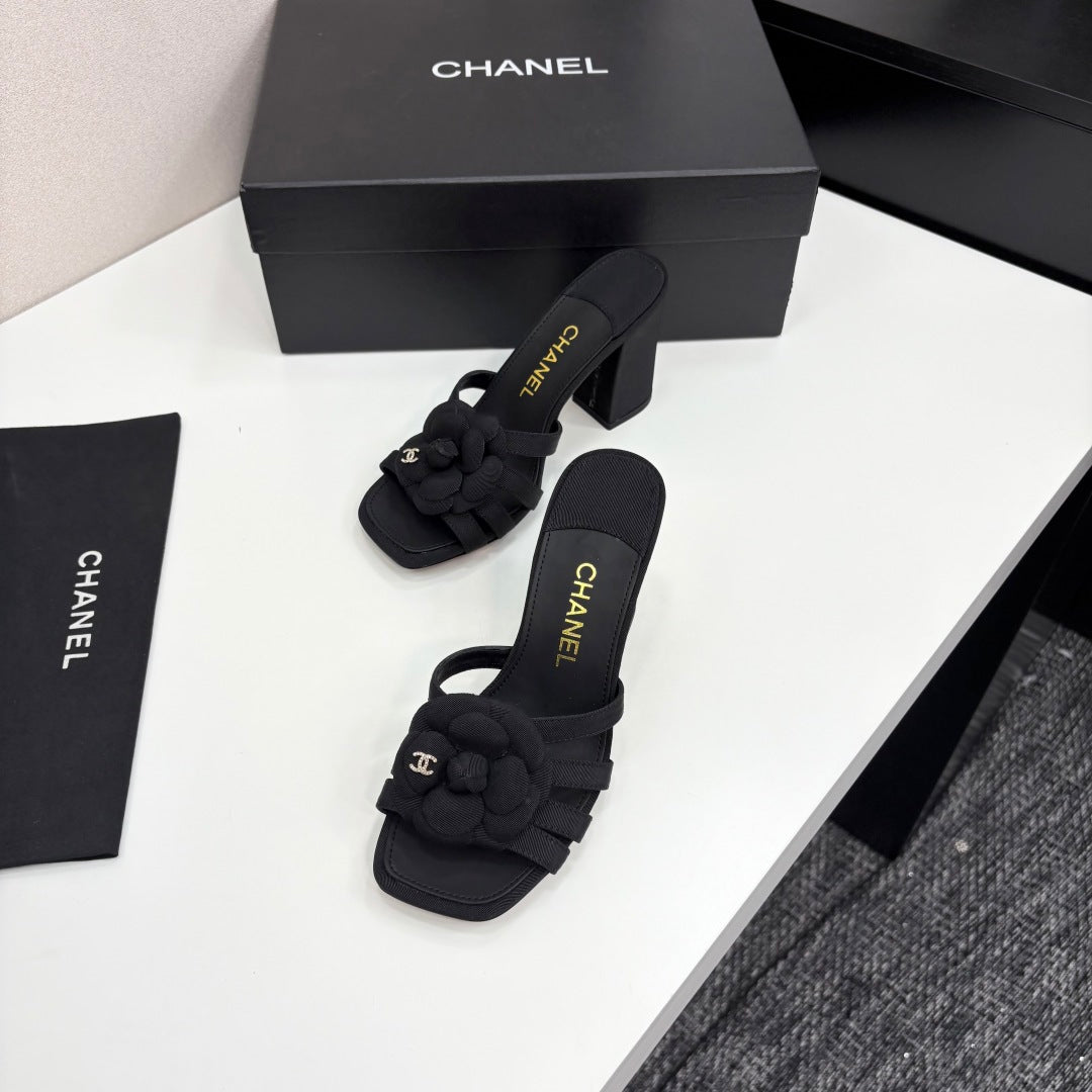 zCHANE.L 25 Camellia Open Heel Mule Sandals 90mm Black Sheepskin And Fabric 368841