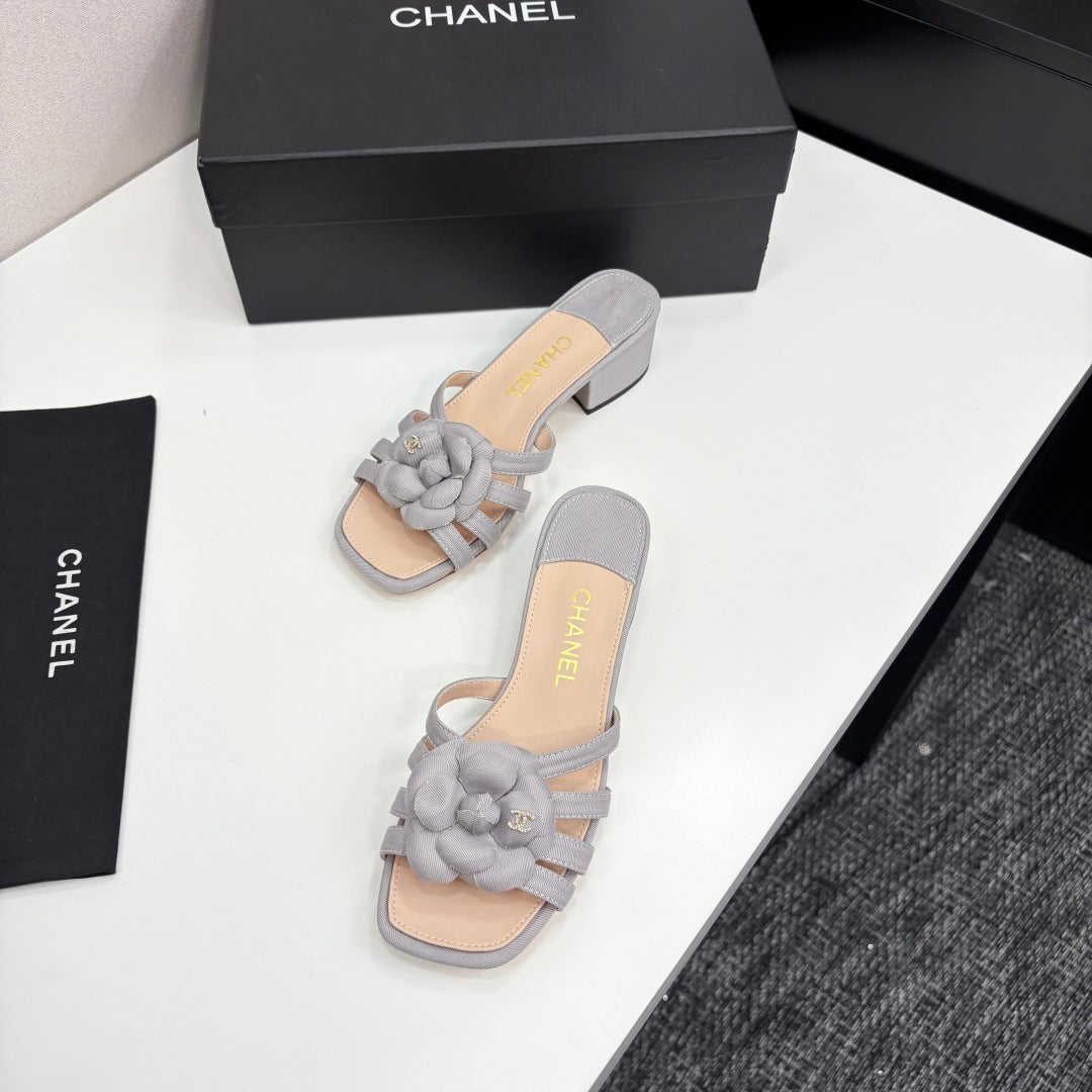 zCHANE.L 25 Camellia Open Heel Mule Sandals 50mm Grey Beige Sheepskin And Fabric 368854