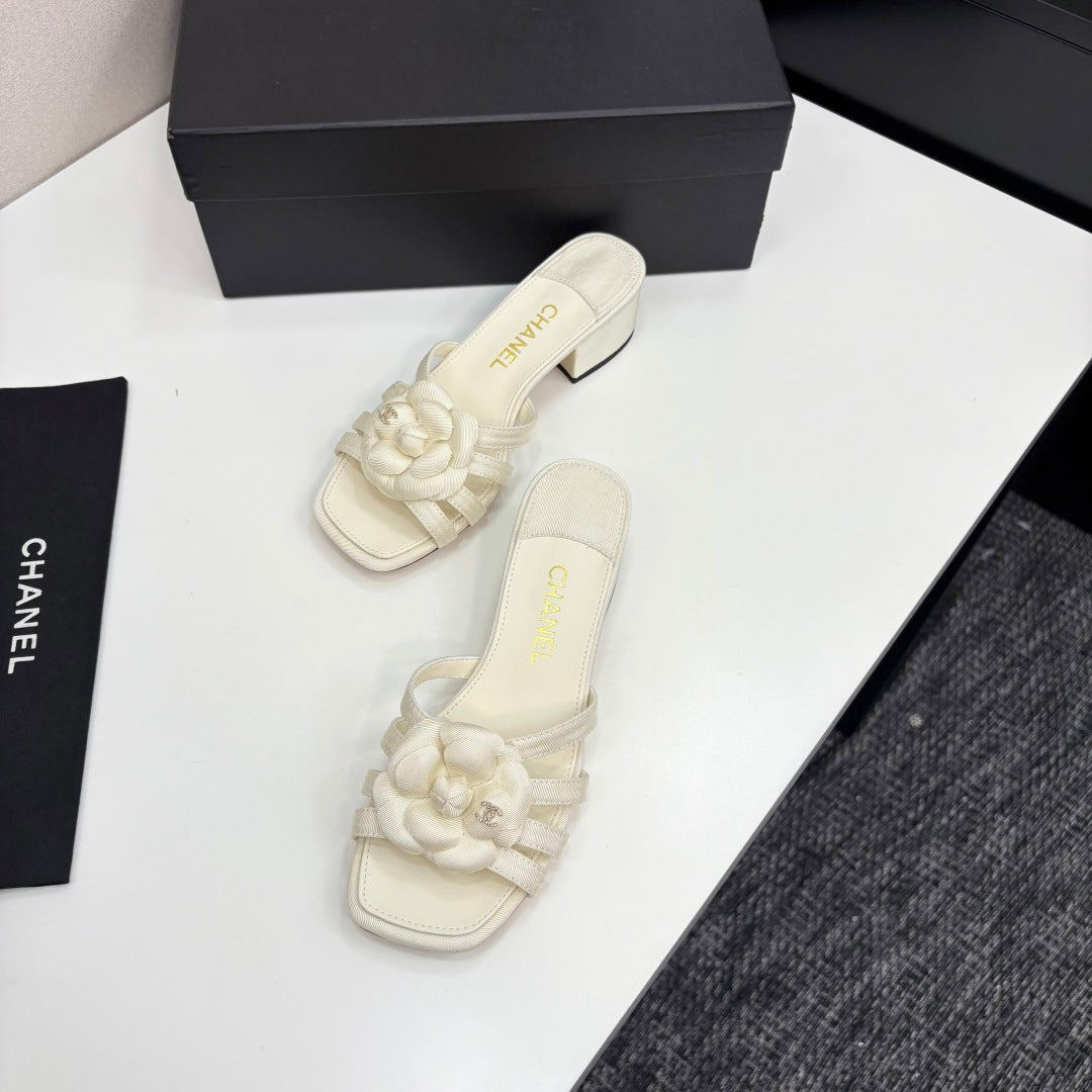 zCHANE.L 25 Camellia Open Heel Mule Sandals 50mm Ivory Sheepskin And Fabric 368857
