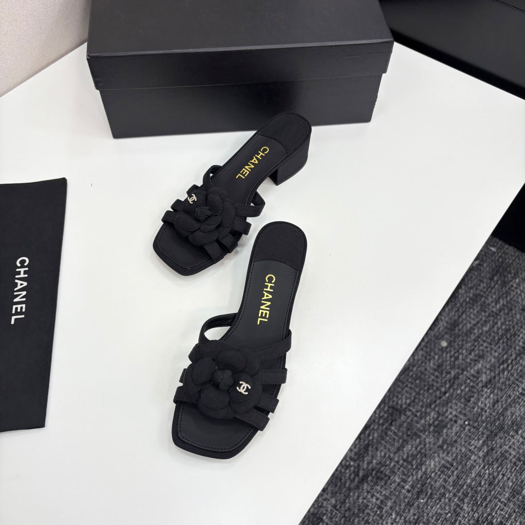 zCHANE.L 25 Camellia Open Heel Mule Sandals 50mm Black Sheepskin And Fabric 368858