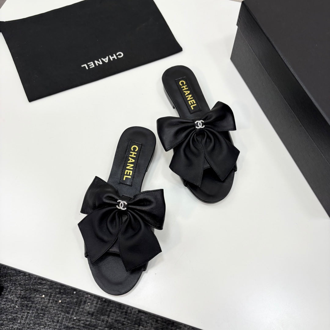 zCHANE.L 25 Big Bow Mule Black Sheepskin 368863