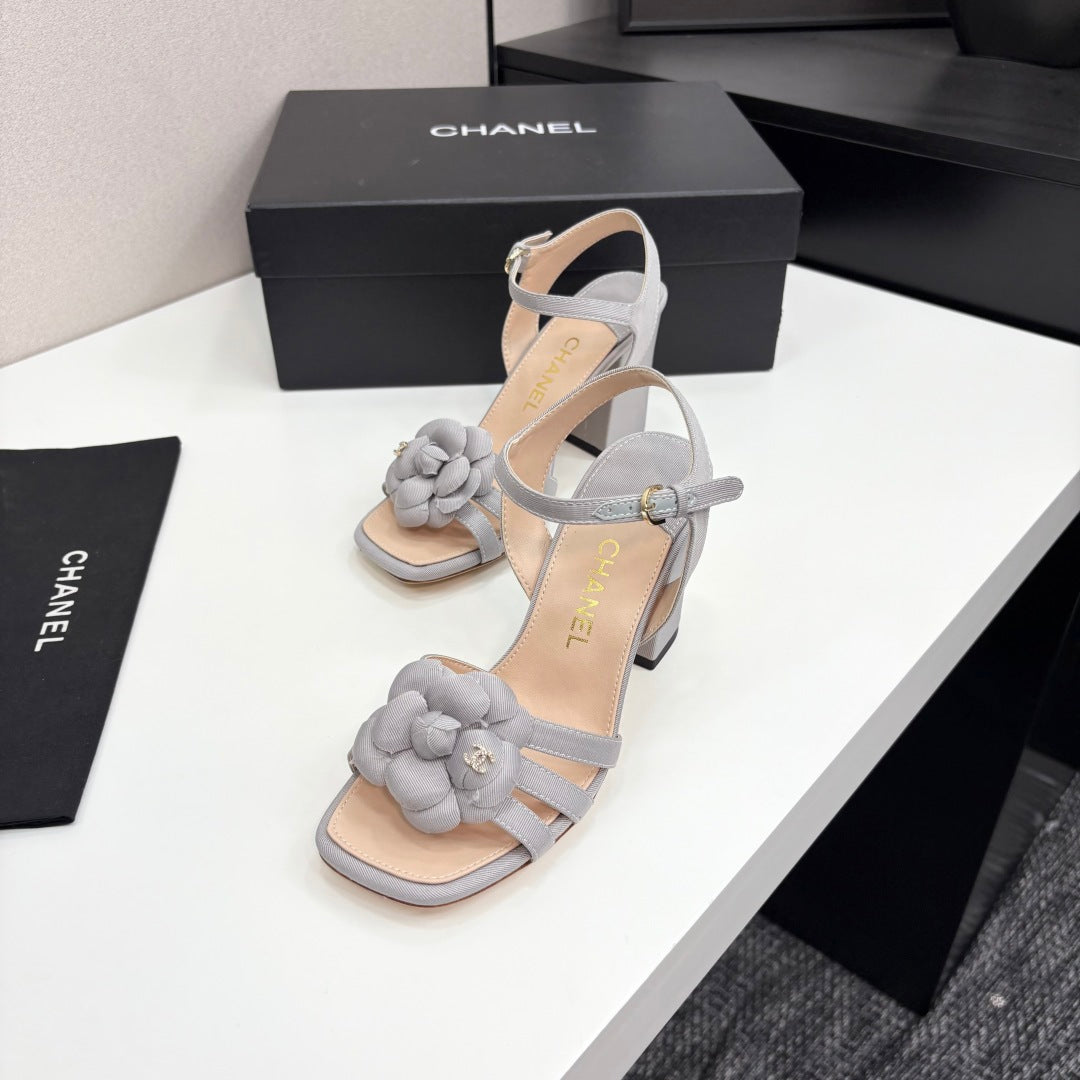 zCHANE.L 25 Camellia Open Heel Sandals 90mm Grey Beige Sheepskin And Fabric 368817