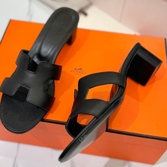 zHERME.S Oasis Sandals Black Cowhide 294843