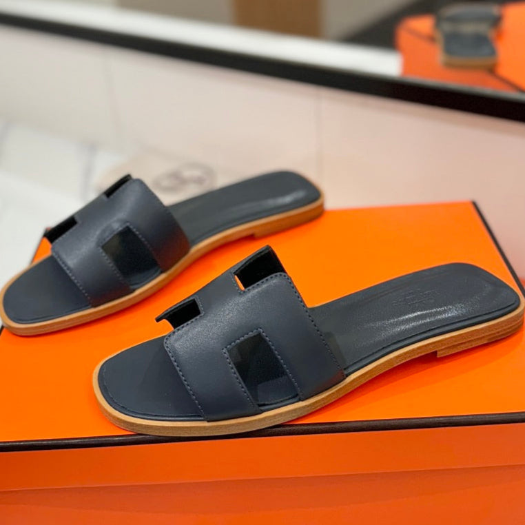 zHERME.S Oran Sandal Black Blue Cowhide 294852