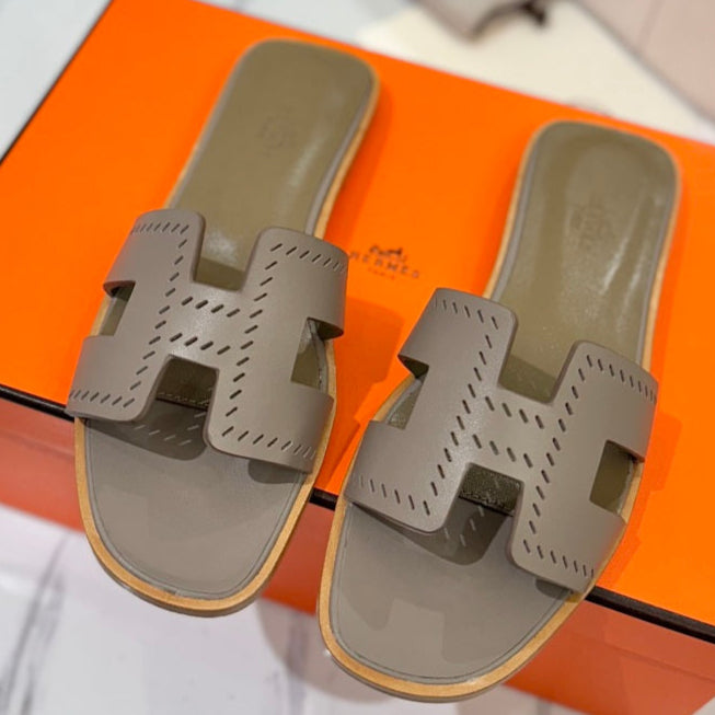zHERME.S Oran Sandal Etoupe Perforate Cowhide 294872