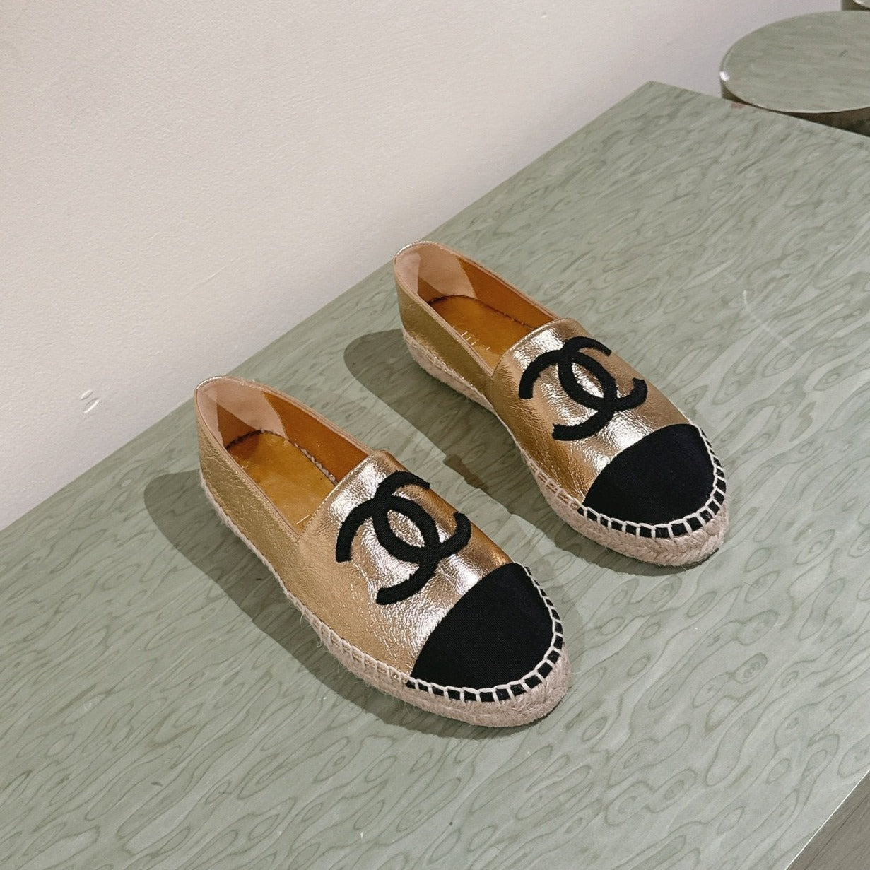 zCHANE.L Espadrilles Gold Metalic Calfskin Black Canvas