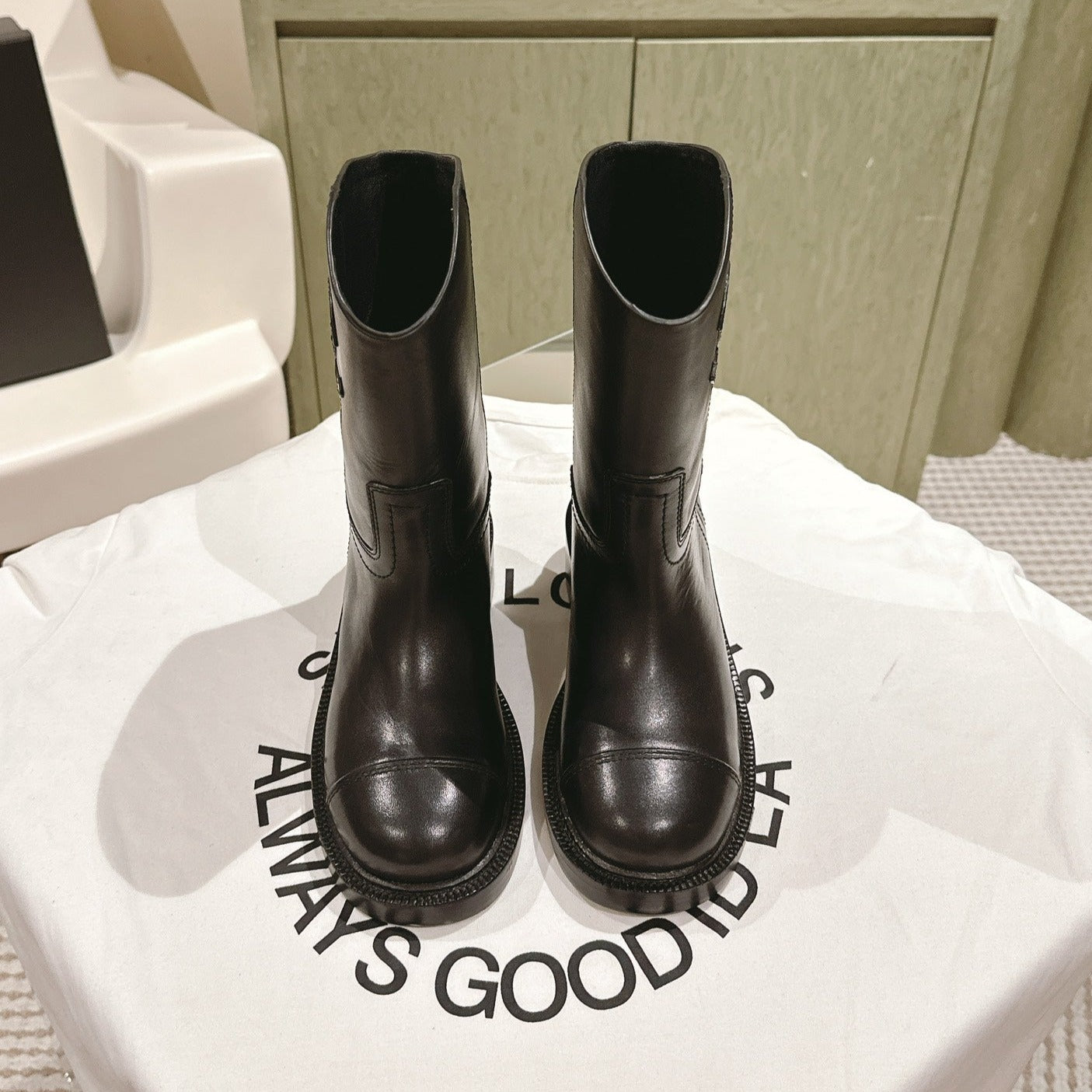 zCHANE.L Cc Short Boots Brown Calfskin