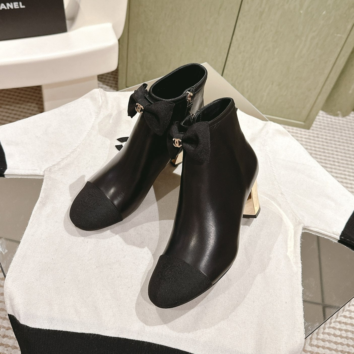 zCHANE.L Cc Short Boost Black Pure Lambskin