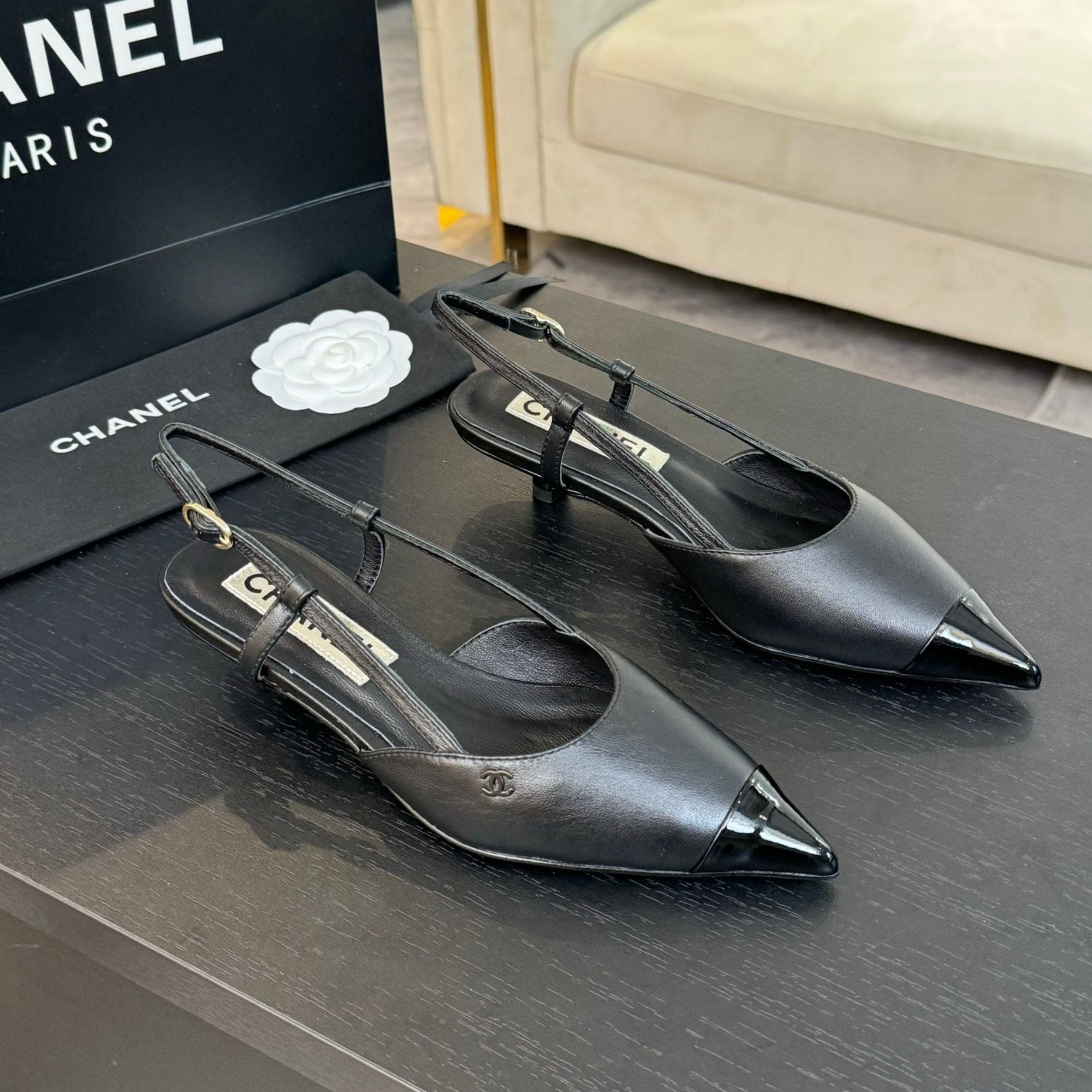 zCHANE.L Slingbacks 35 Pointed Patent Toe Black Lambskin