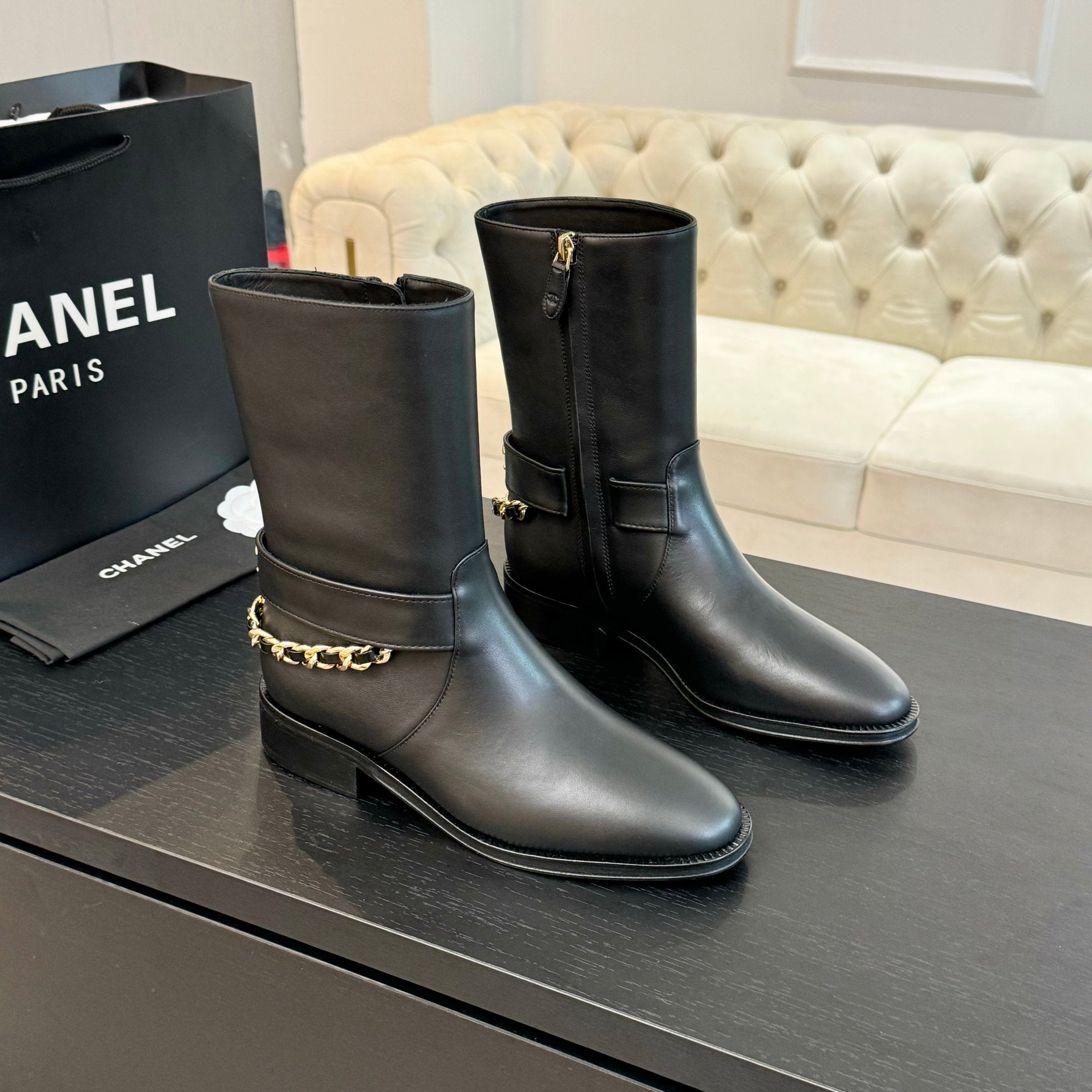 zCHANE.L Cc Short Boots 30Mm Plain Black Chain Cowhide