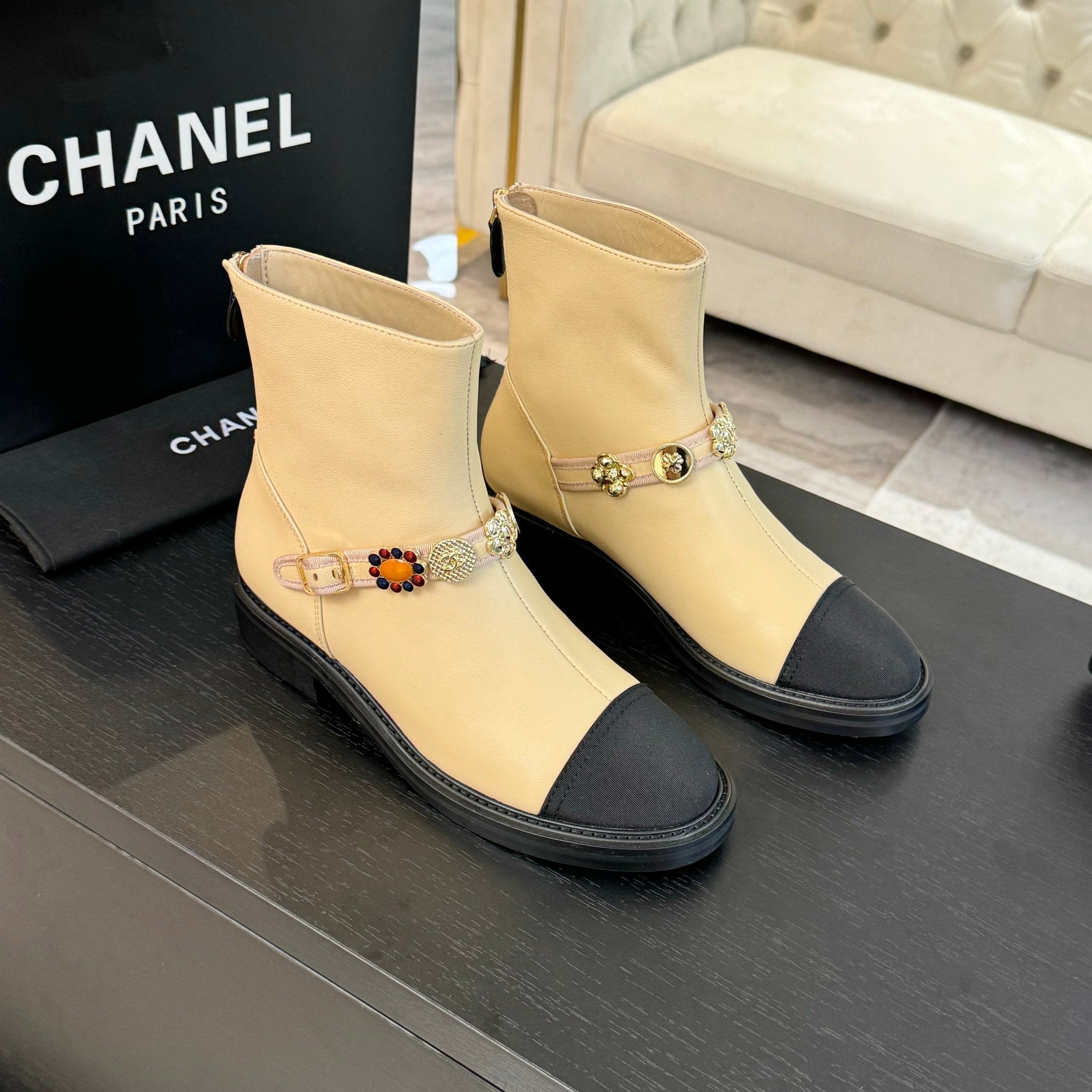 zCHANE.L Cc Short Boots Beige Cowhide Mix Fabric Denim