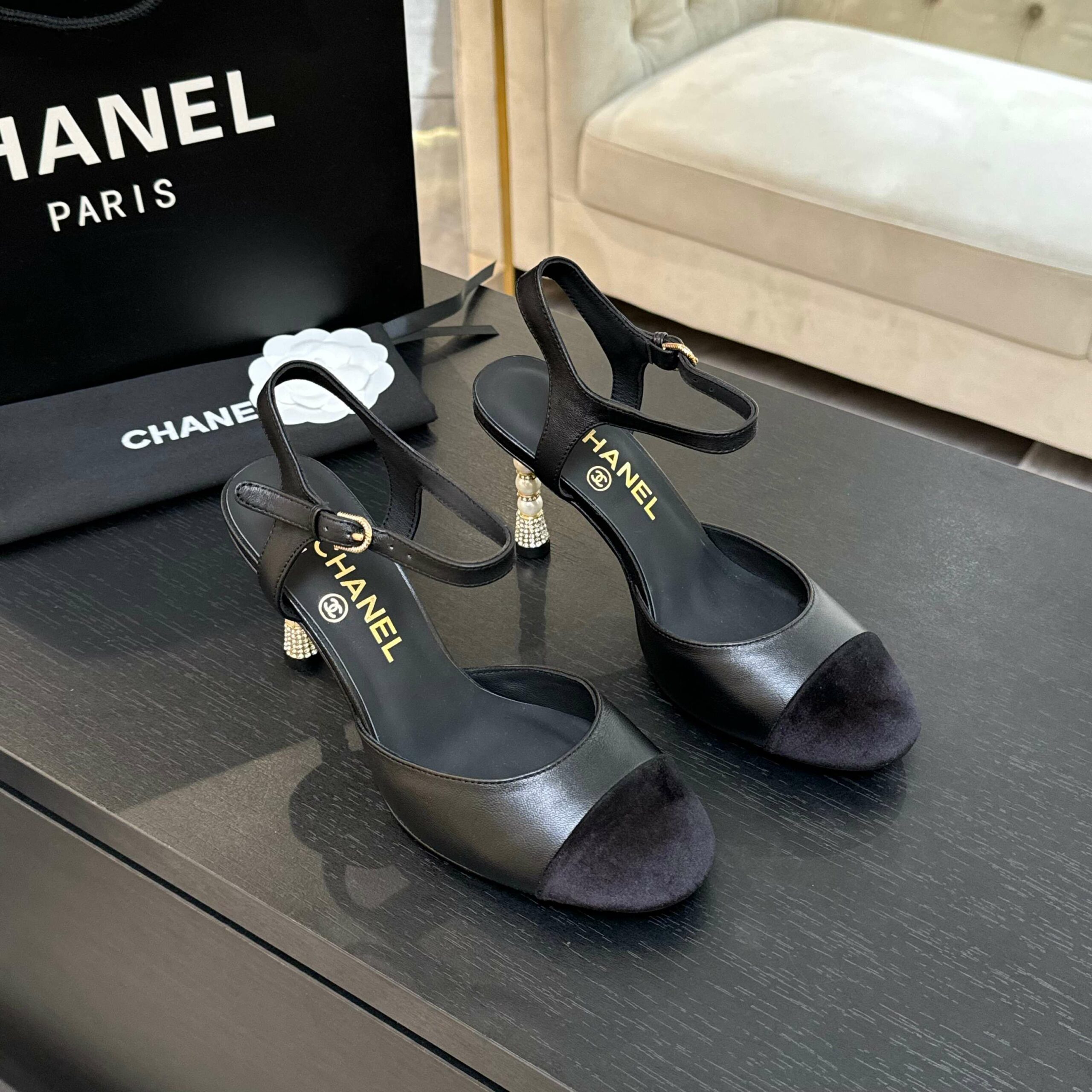 zCHANE.L Cc 25S Slingback 85Mm Black Calfskin Purple Suede