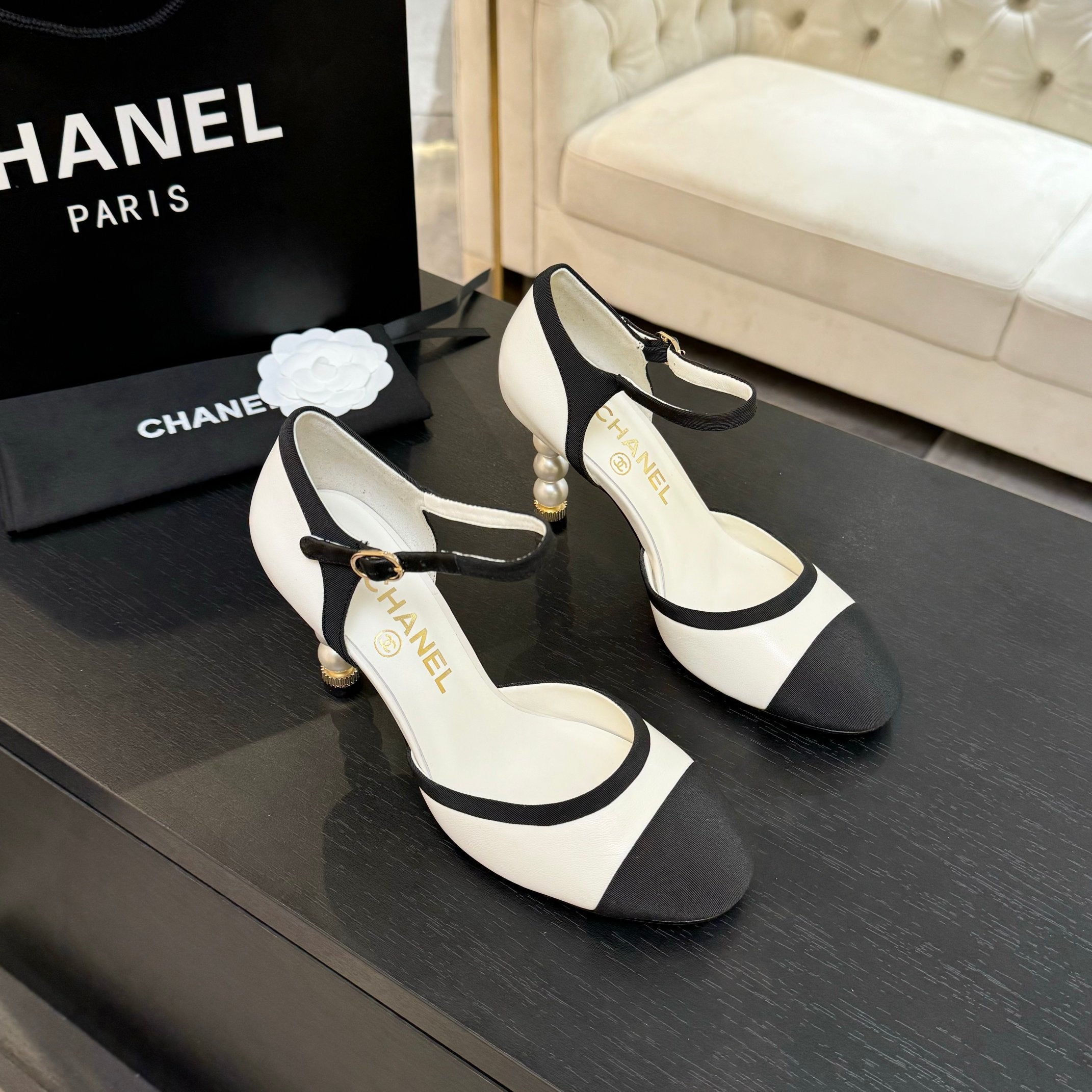zCHANE.L Cc 25S Slingback 85Mm White Calfskin Black Grosgrain