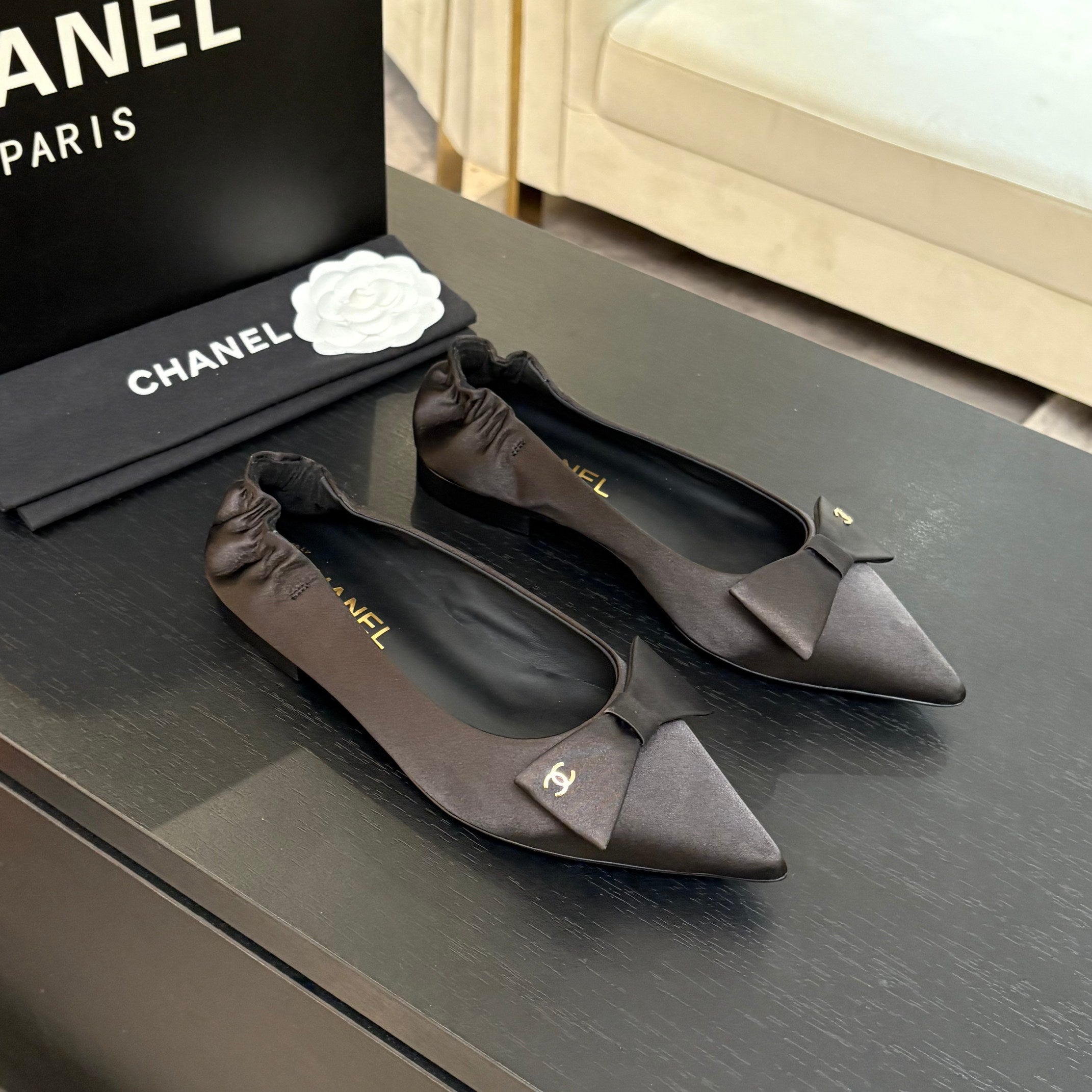 zCHANE.L 25A Ballerina Black Satin And Sheepskin 373779